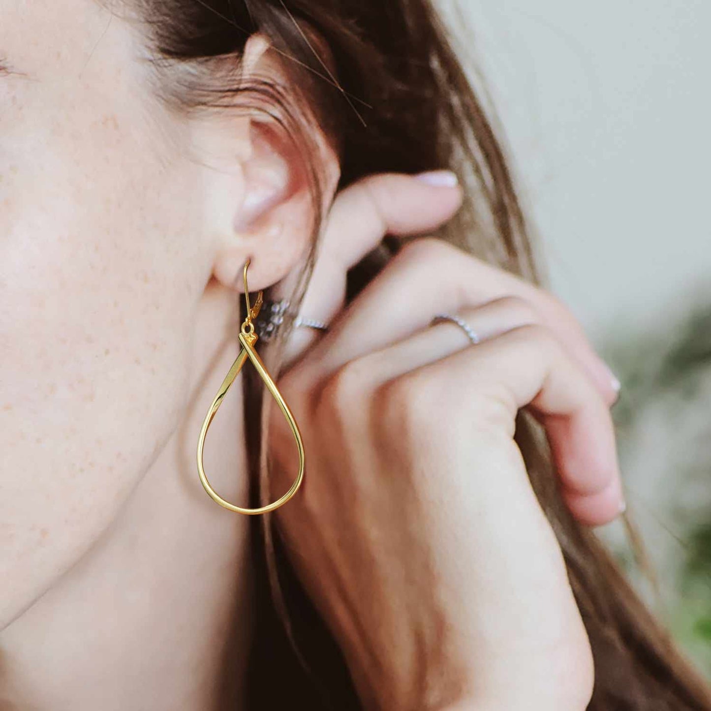 Degerde Gold Earrings for Women 14K Gold Hoop Earrings for Women Gold Hoop Dangle Drop Earring for Womens Hoops Twisted Infinity Big Hoops Earring for Womens 40mm