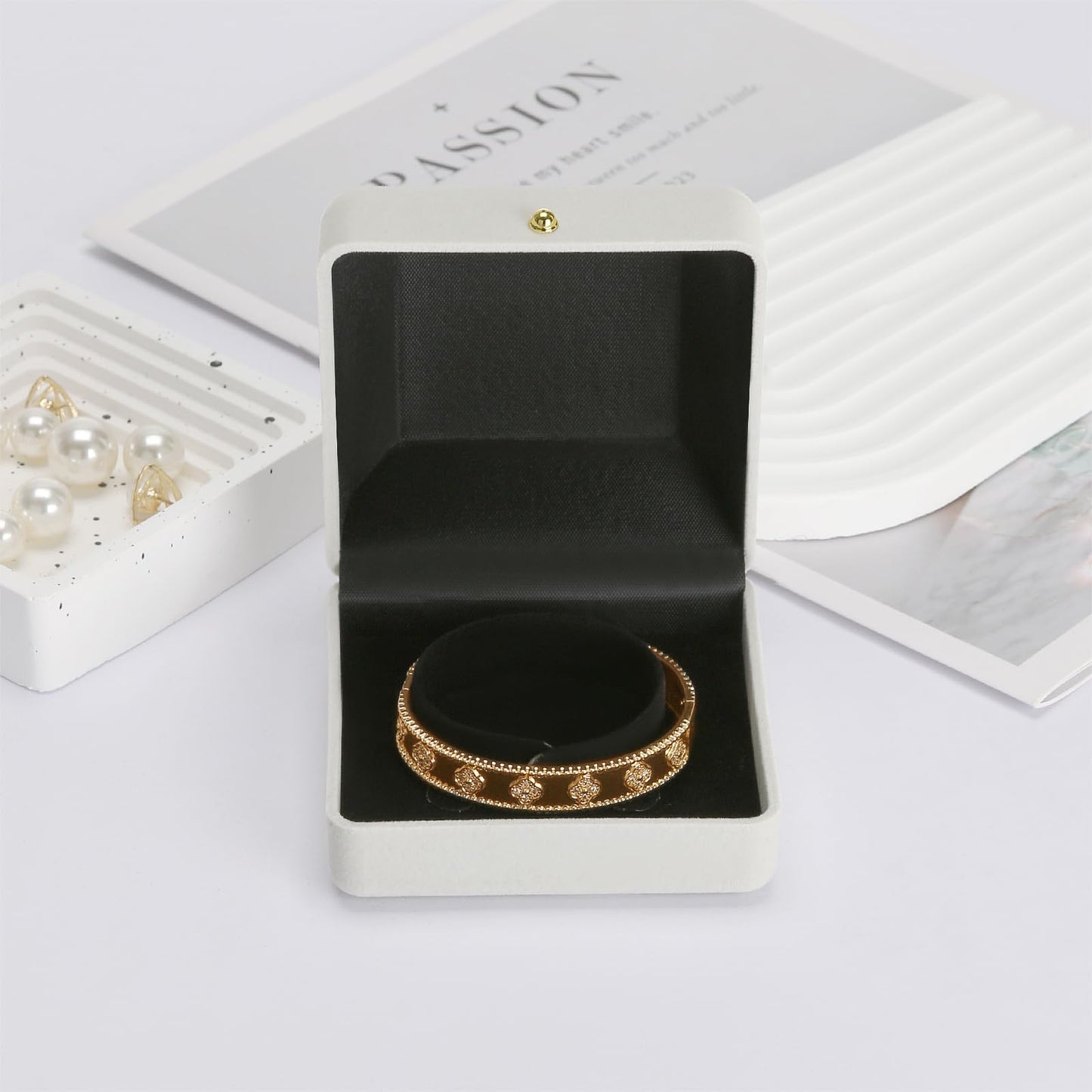 KUKUVR 2 Piece Velvet Bracelet Box, Bangle Jewelry Gift Box for Women, Elegant Bracelet Gift Boxes for Memorable Moments (Grey)