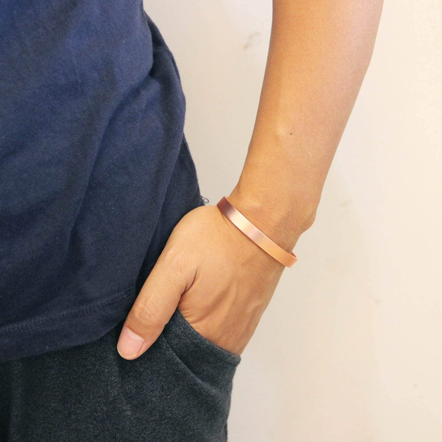 MagEnergy Copper Bracelet for Men and Women, 99.9% Pure Copper Magnetic Bangle with 8pcs 3500 Gauss Magnets, 6.8" Adjustable Jewelry Gift(2Pcs)