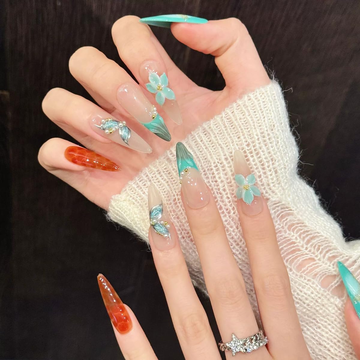 Handmade Press on Nails Long Stiletto False Nails Blue French Tip Fake Nails with 3D Blue Flower Designs Glitter Charm luxury Artificial Nails for Women (Size M）10pcs