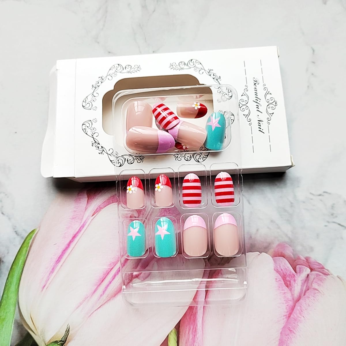 24 Pcs French Tip Press on Nails Short Oval WLGDLH Fake Nails, Summer False Nails Press ons with Ocean Small Fish Star Flower Striped Design, Nude Base Glue on Nails for Women Manicure, Glossy Finish