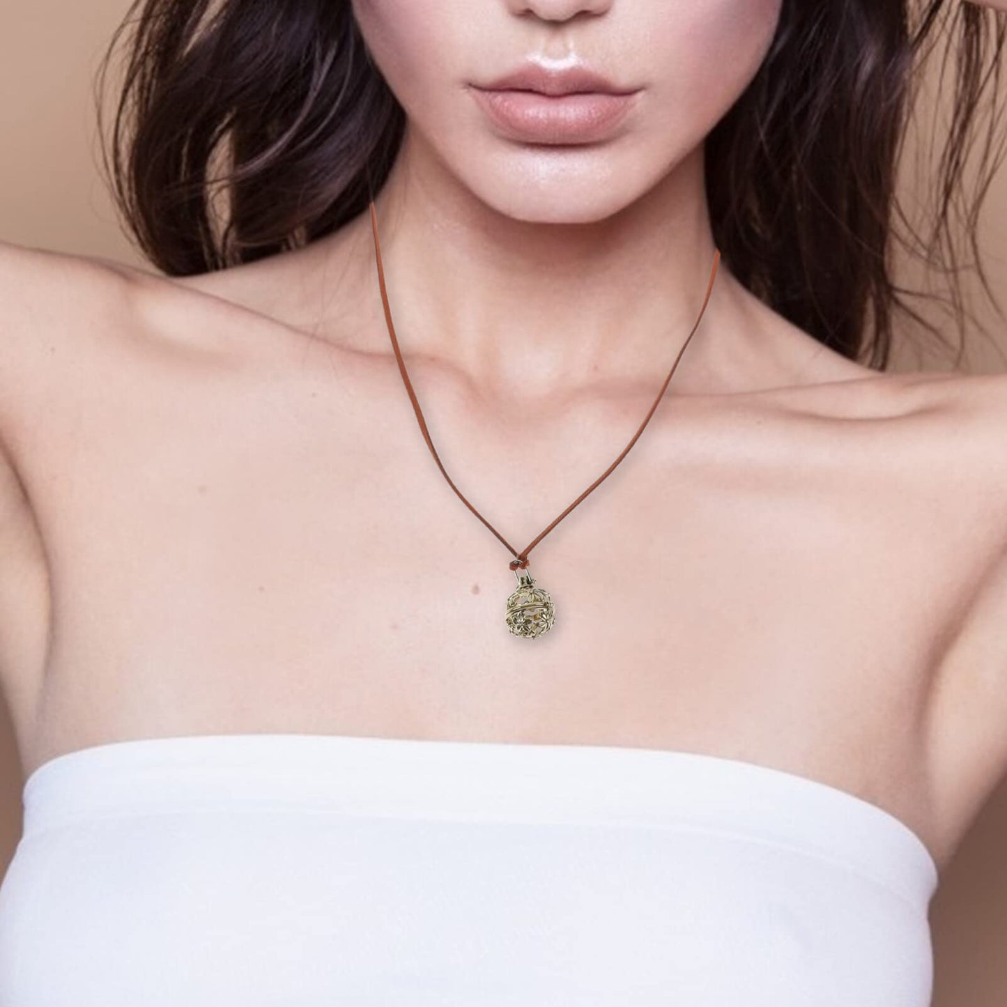 GLEAVI Essential Oil Sachet Ball Diffuser Necklace Choker for Home Fragrance Aromatherapy Jewelry