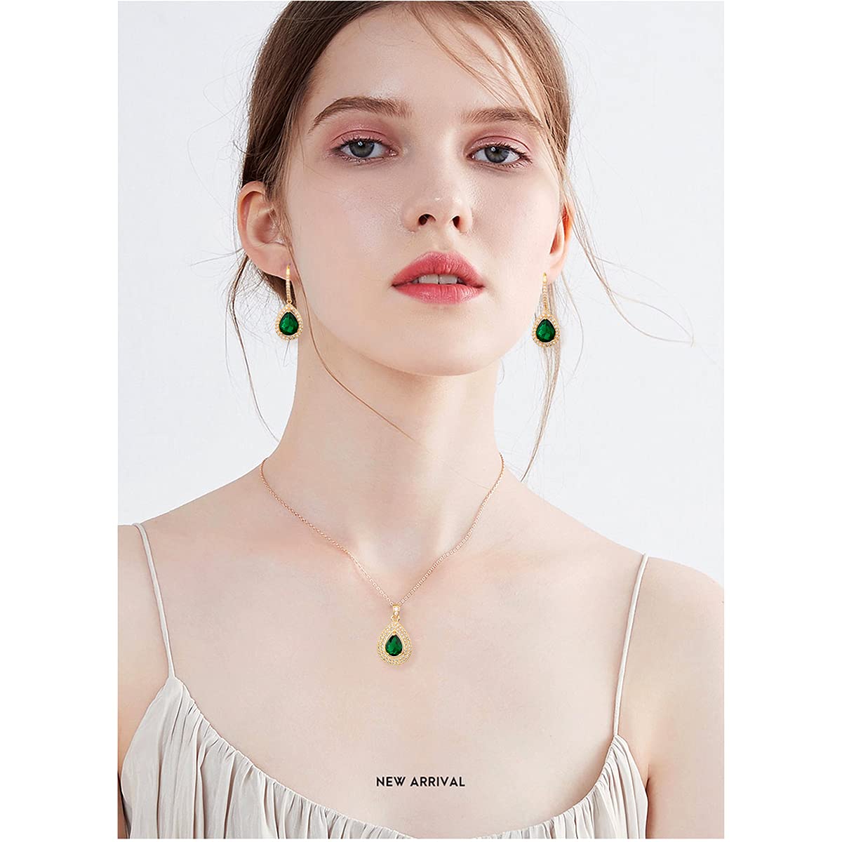 pear shape jewelry set emerald green