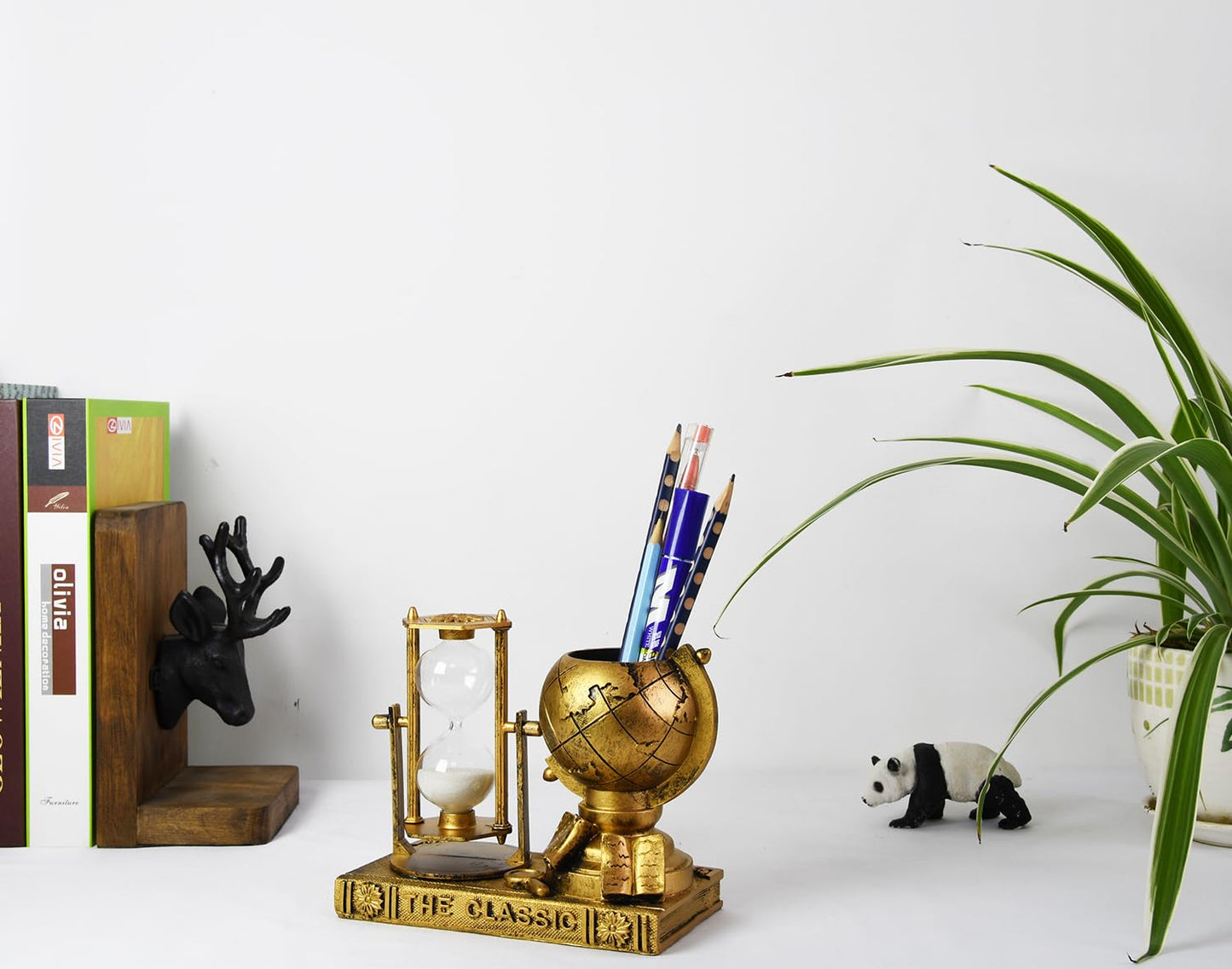 Globe-Themed Pencil Holder with Hourglass, Resin Desktop Organizer for Office & Study, Pen Holder with Sand Timer, Classic Globe Addition Scissors Storage, Artistic Gift for Travel Lovers
