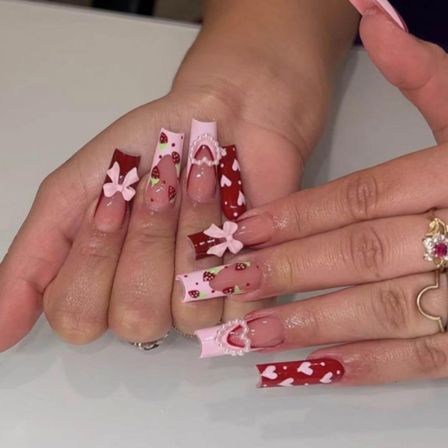 Hkanlre Pink Heart Press on Nails Coffin Long Fake Nails Tips Full Cover Square False Nails for Women and Girls 24PCS