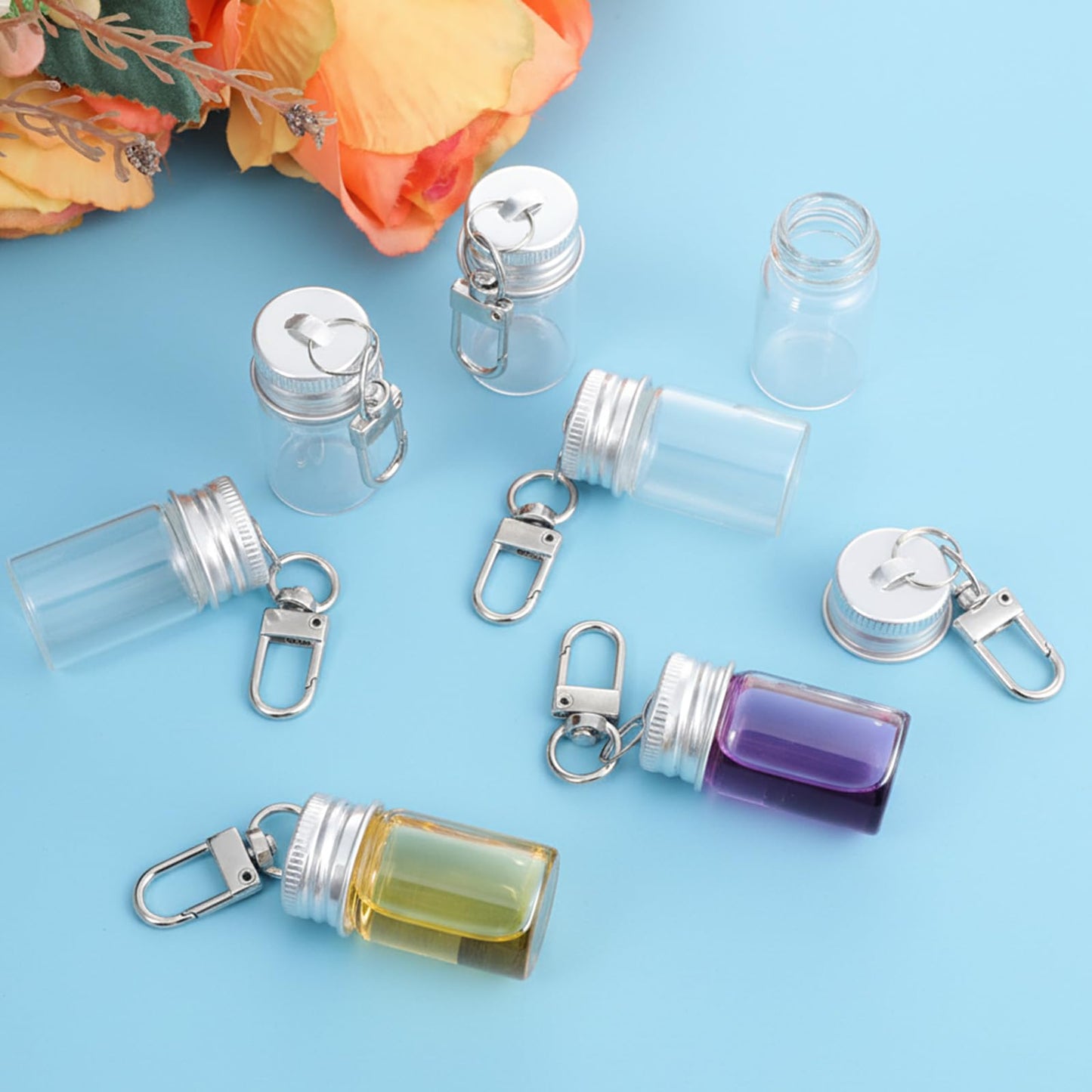 Yuanan 30 PCS Mini Keychain Seasoning Bottles with Lids, 7ml Glass Spice Containers Glass Wishing Bottle Empty Tiny Glasses Jars Mini Message Glasses Bottle for Travel, Outdoors, Lunchboxes, Camping