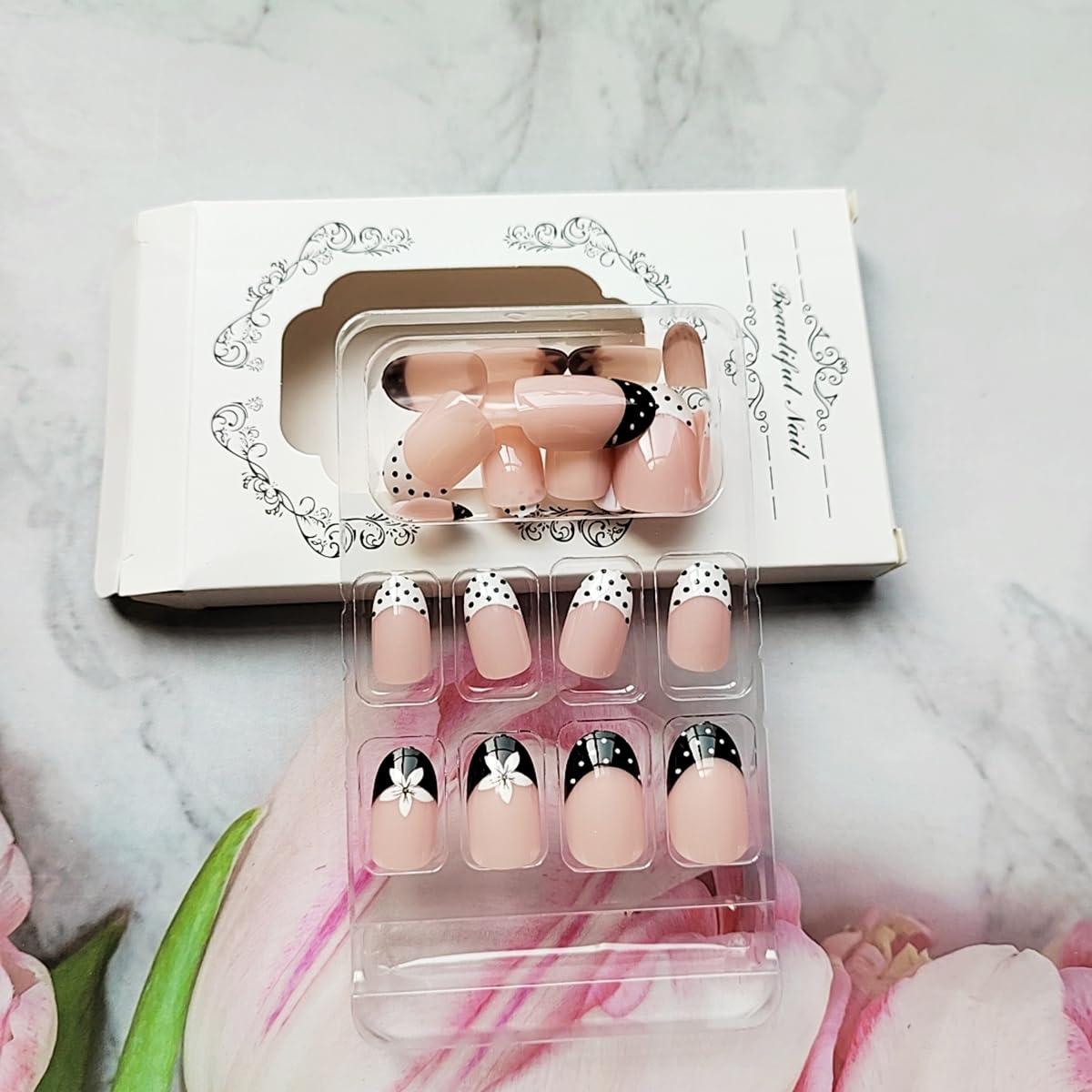 24 Pcs French Tip Press on Nails Short Oval WLGDLH Summer Fake Nails, Black White False Nails Press ons Nail Art Tips with Flower Polka Dots Design, Nude Base Glue on Nails for Women, Glossy Finish