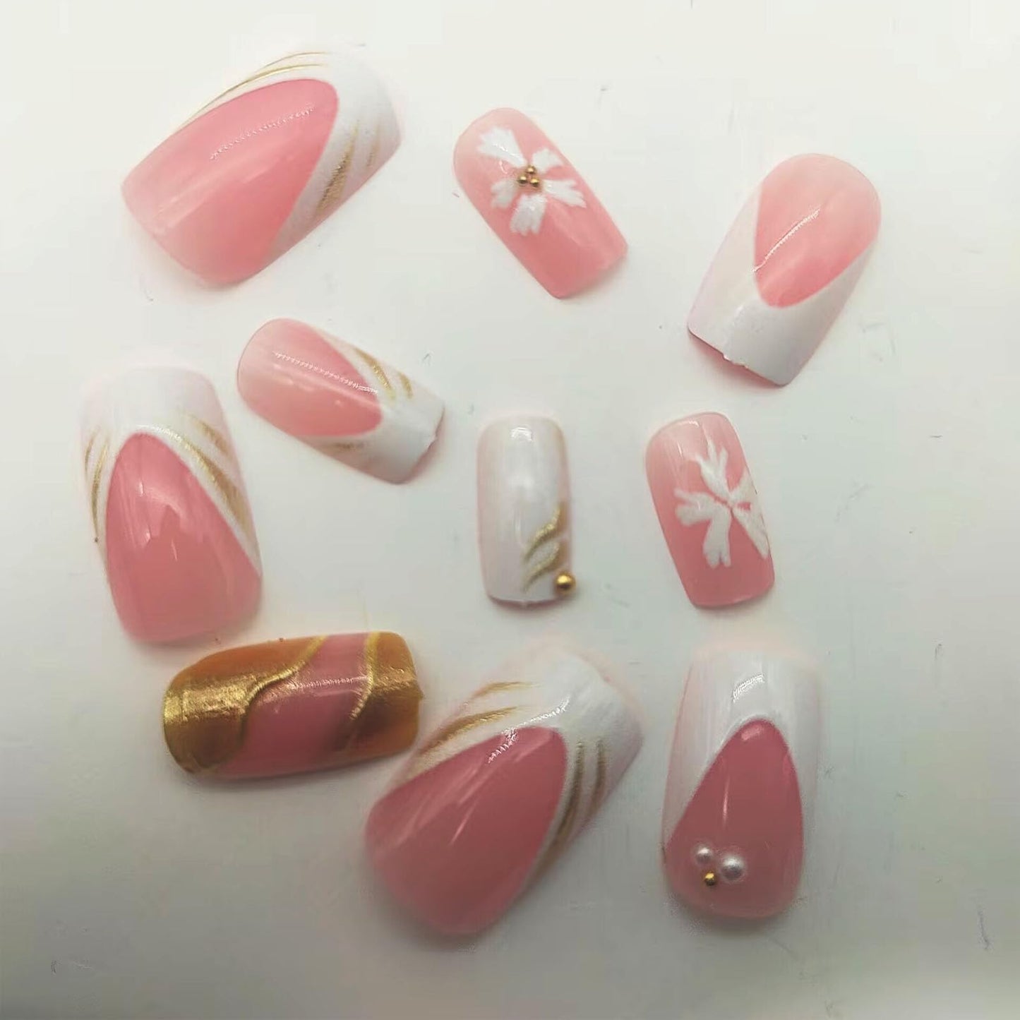 French Tip Press on Nails Medium Square Fake Nails with White Pearl Flower Designs Glossy Nails Press ons Pink Full Cover Glue on Nails Summer Acrylic Artificial Stick on Nails for Women 24Pcs