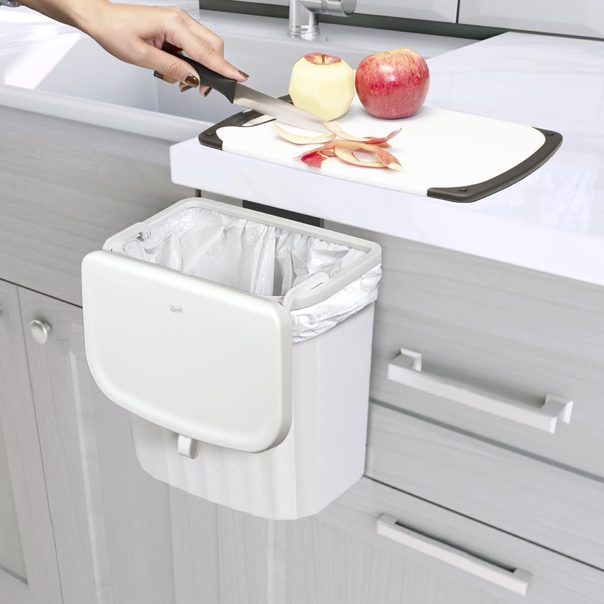 Glad Roomate Under Counter Waste Bin | Space Saving Small Trash Can for Kitchen Cabinet, Bathroom or Office | Dual Lid for Ease of Opening, 7 Liter, White