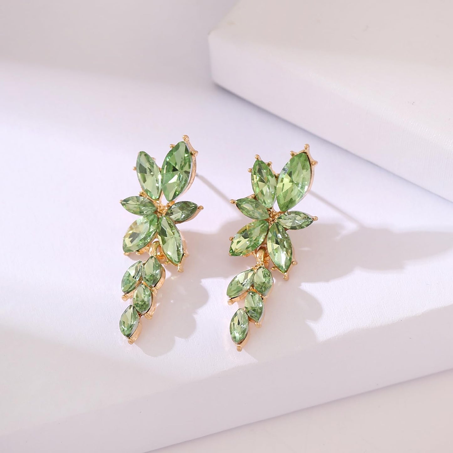 ATIMIGO Elegant Light Green Rhinestine Dangle Earrings Cluster Crystal Wedding Bridal Earrings for Brides Bridemaids Formal Prom Summer Drop Earrings for Women