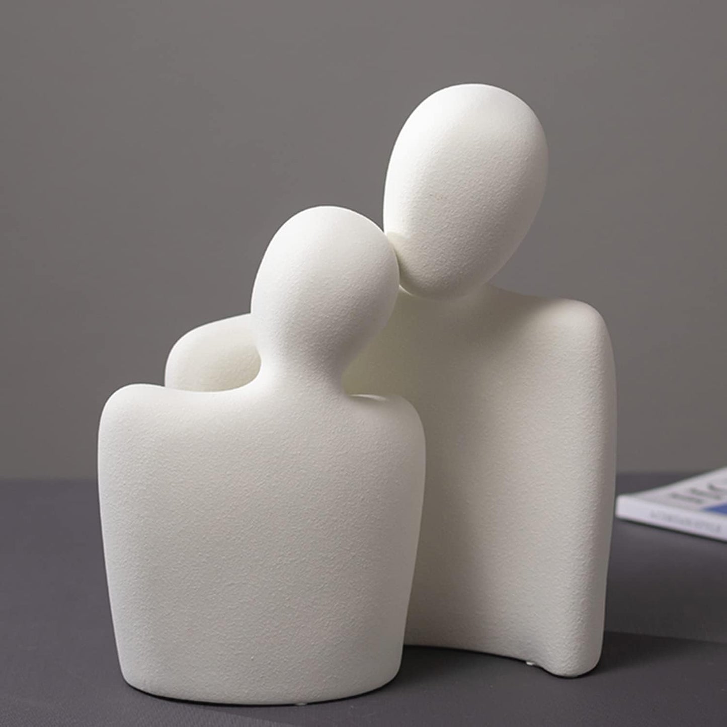 Katoonx Hugging Couple Statues Ceramic Lover Figurine Characters Book Shelf Coffee Table Decor for Home (White)