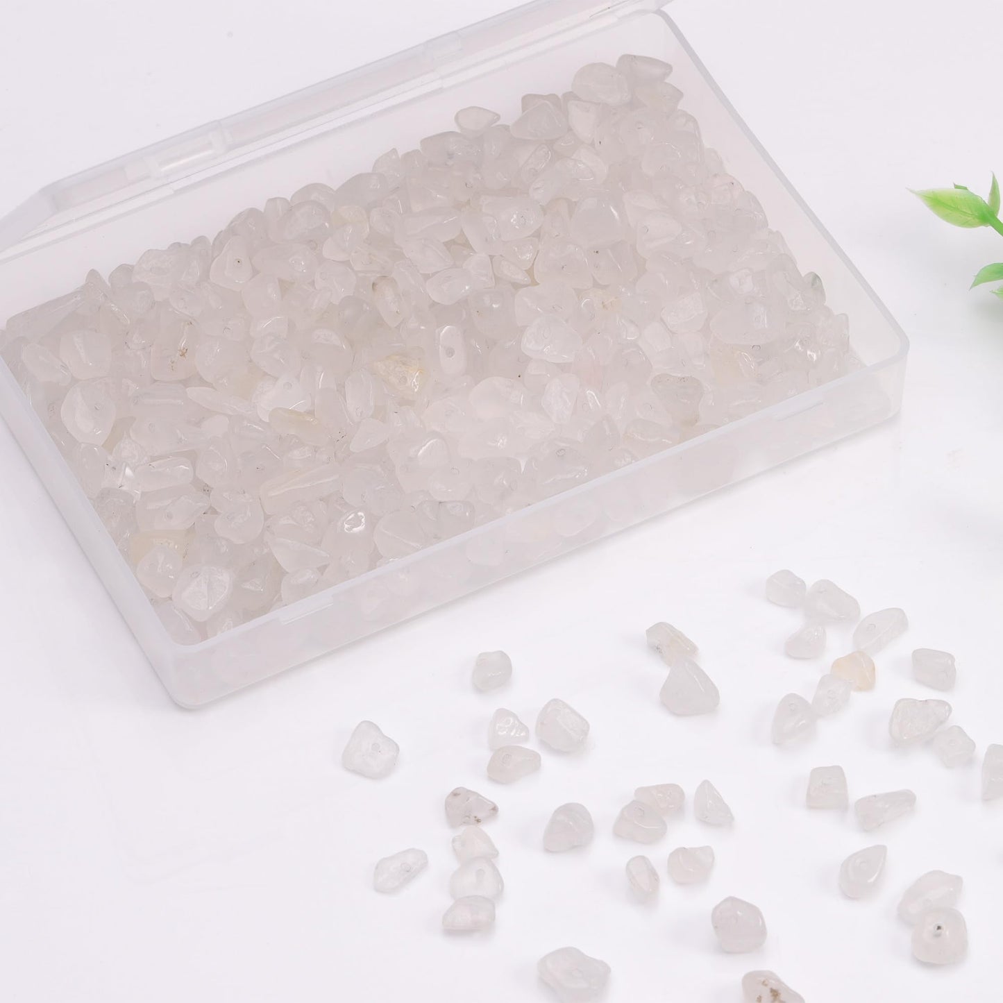 Youngbling Natural Chip Stone Beads 450 Pcs 5-8mm Healing Crystal Irregular Gemstone Beads Drilled Lose Rocks White Jade Bulk for Bracelet Jewelry Making