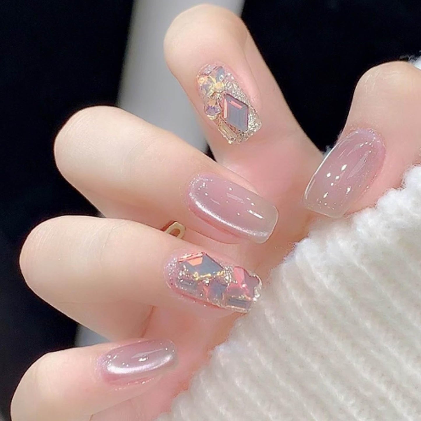 Hkanlre Medium Square Fake Pink Nails Tips Cat Eyes Press on Nails Full Cover Sequins False Nails for Women 24PCS