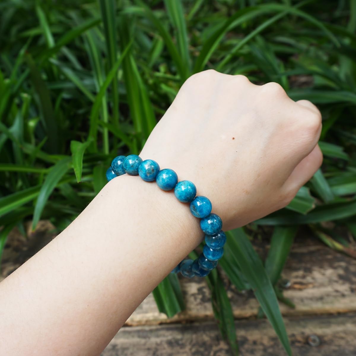 10MM Blue Apatite Bracelet for Unisex | Natural Third Eye & Throat Chakra Crystal Stone for Future, Feng Shui, Meditation, Divination, Amulets | Anxiety Stress Relief | Emotional Control