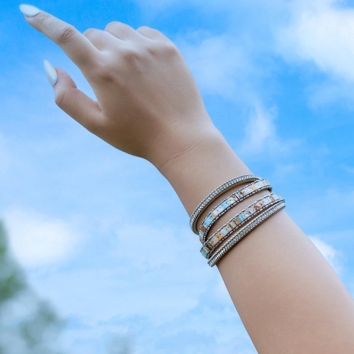 FANCY SHINY Boho Leather Wrap Bracelet Stackable Crystal Rhinestone Bangle Cuff with Magnetic Clasp Trendy Bohemian Jewelry for Women(Beige)