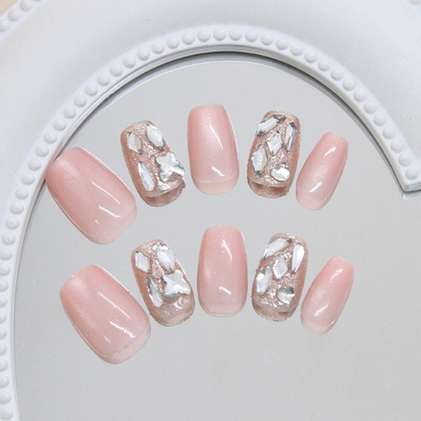 Kamize Short Square Fake Nails Press on Nails Full Cover Acrylic Cat's Eye False Nails Nude Gradient for Women 24PCS