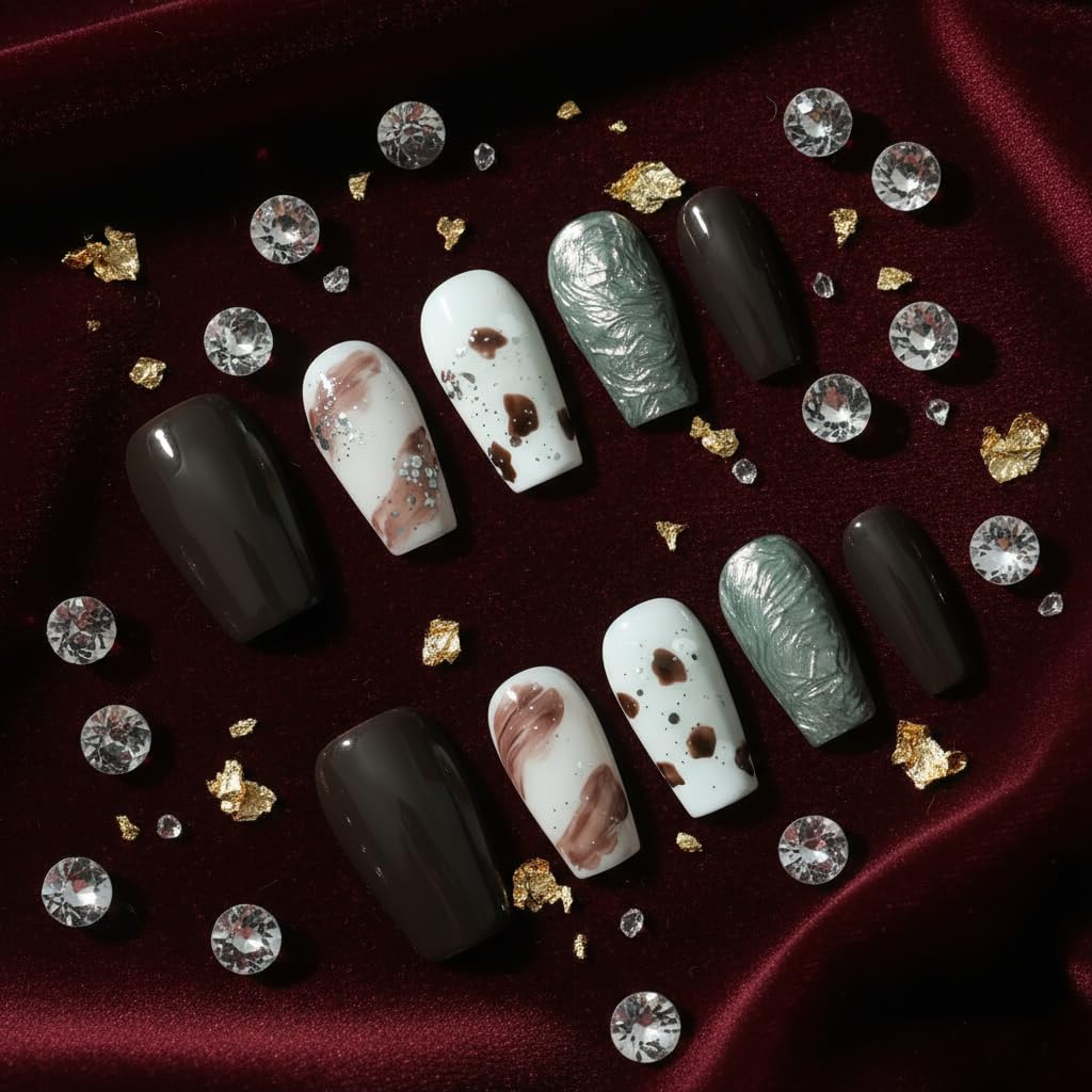 Tesytto Amber Brown Press on Nails - Short Coffin White Sliver Amber Base Handmade Acrylic Nails Vintage Press-on Nails for New Year Holiday(Autumn-Winter Amber,M)