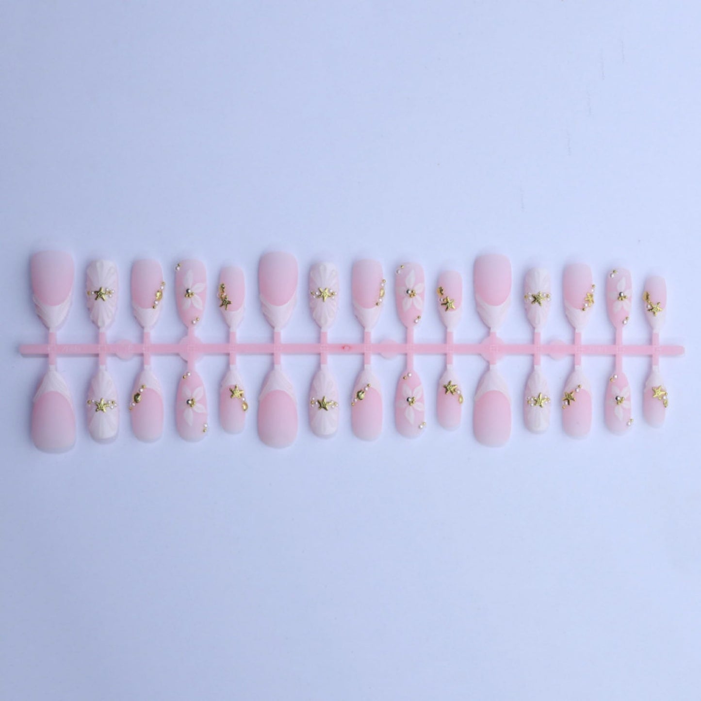Long Press on Nails Almond Fake Nails French Artificial Nail Seeneey White Flowers Pearl Beach Stick on Nail for Women 24pcs