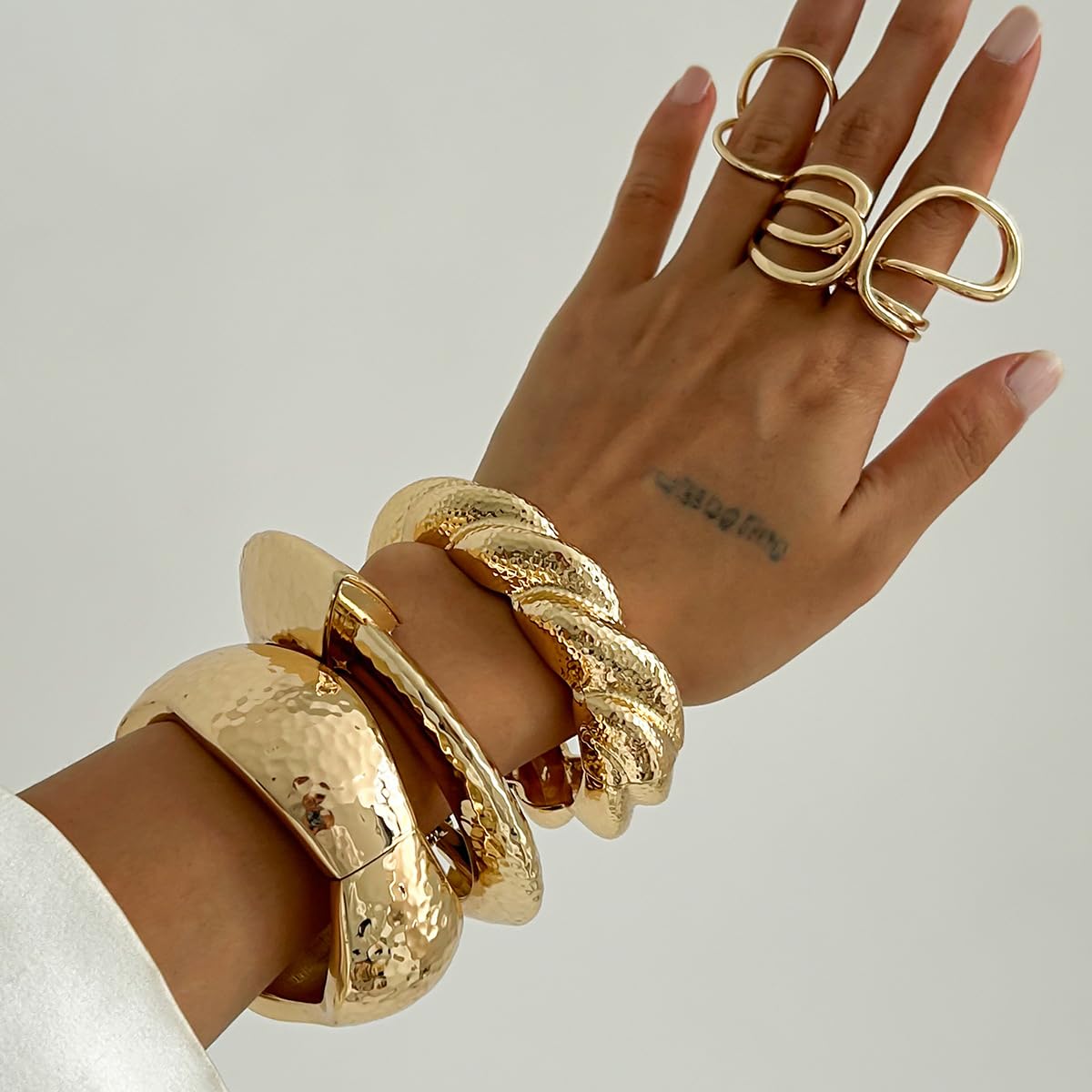 ALEXTINA 3Pcs Chunky Bangle Bracelets for Women, Wide Polished Bracelets Set Big Minimalist Statement Bracelet Open Cuff Bracelets