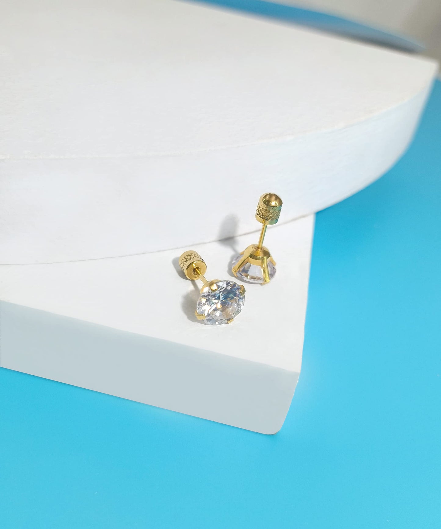 5 pairs Push-in Flat Back Stud Earrings Hypoallergenic Surgical Stainless Steel Cubic Zirconia Earrings Studs Set Multi-Pack, CZ Stud Earrings for Women Men Trendy Cartilage Earrings 4-8mm(Gold)