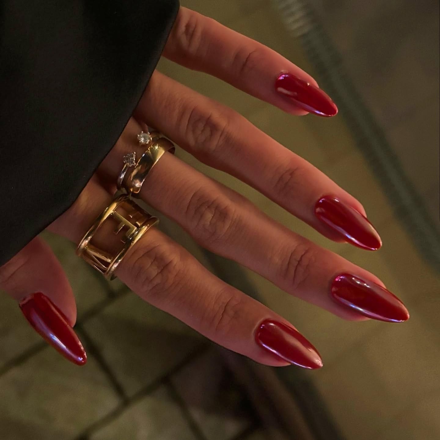 Red Press On Nails Almond - KQueenest Chrome Press On Nails Medium, Sparkle Glazed Fake Nails Press on with Mirror Effect, Cute Glue on Nails Medium Stiletto, Stick On Nails for Women Finger Wear