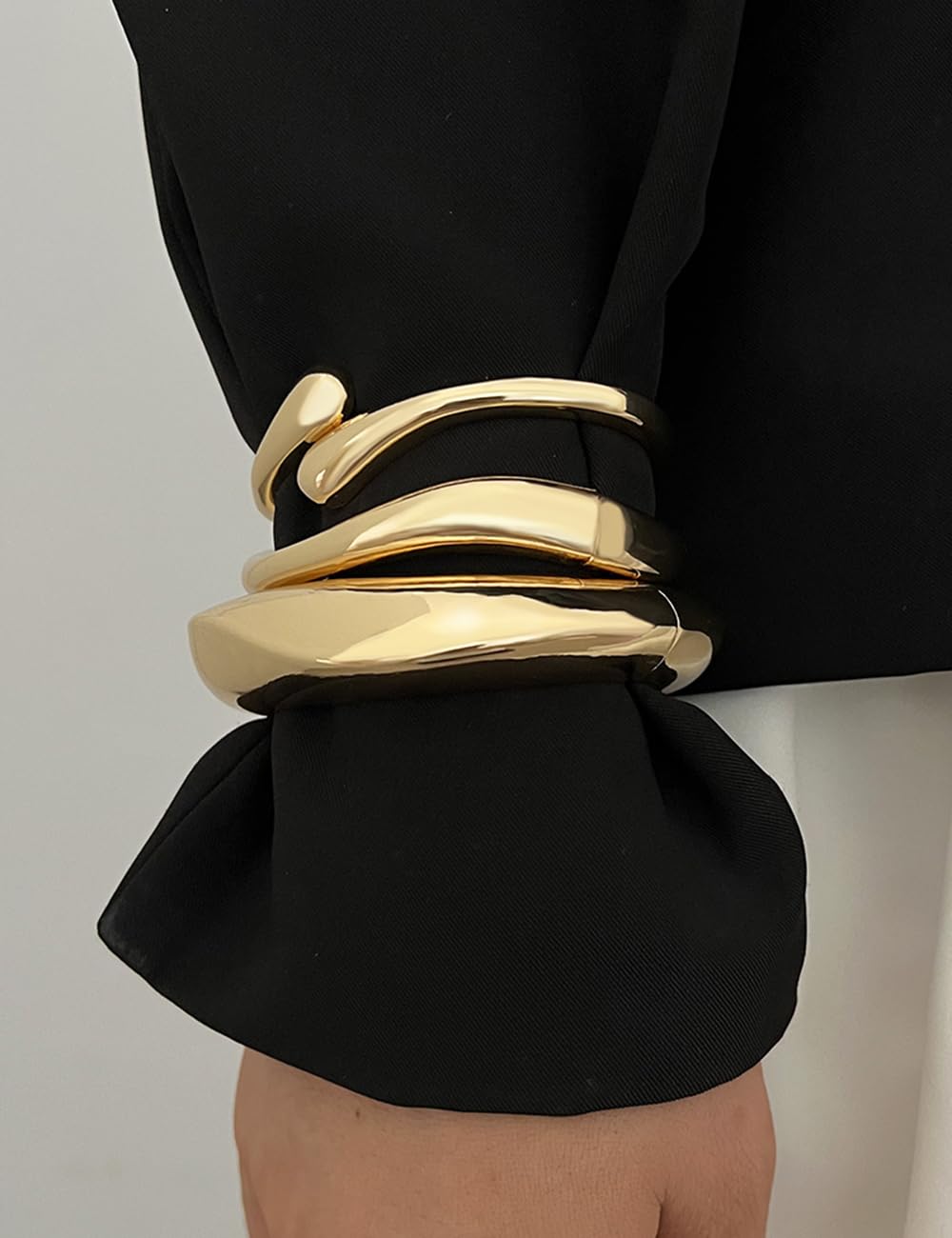 Chunky Gold Bangle Bracelets for Women, Dainty 14k Gold Plated Big Stackable Bangles Set, Trendy Cuff Bracelet Stack Non Tarnish Summer Beach Jewelry Valentines Gifts for Wife Mom