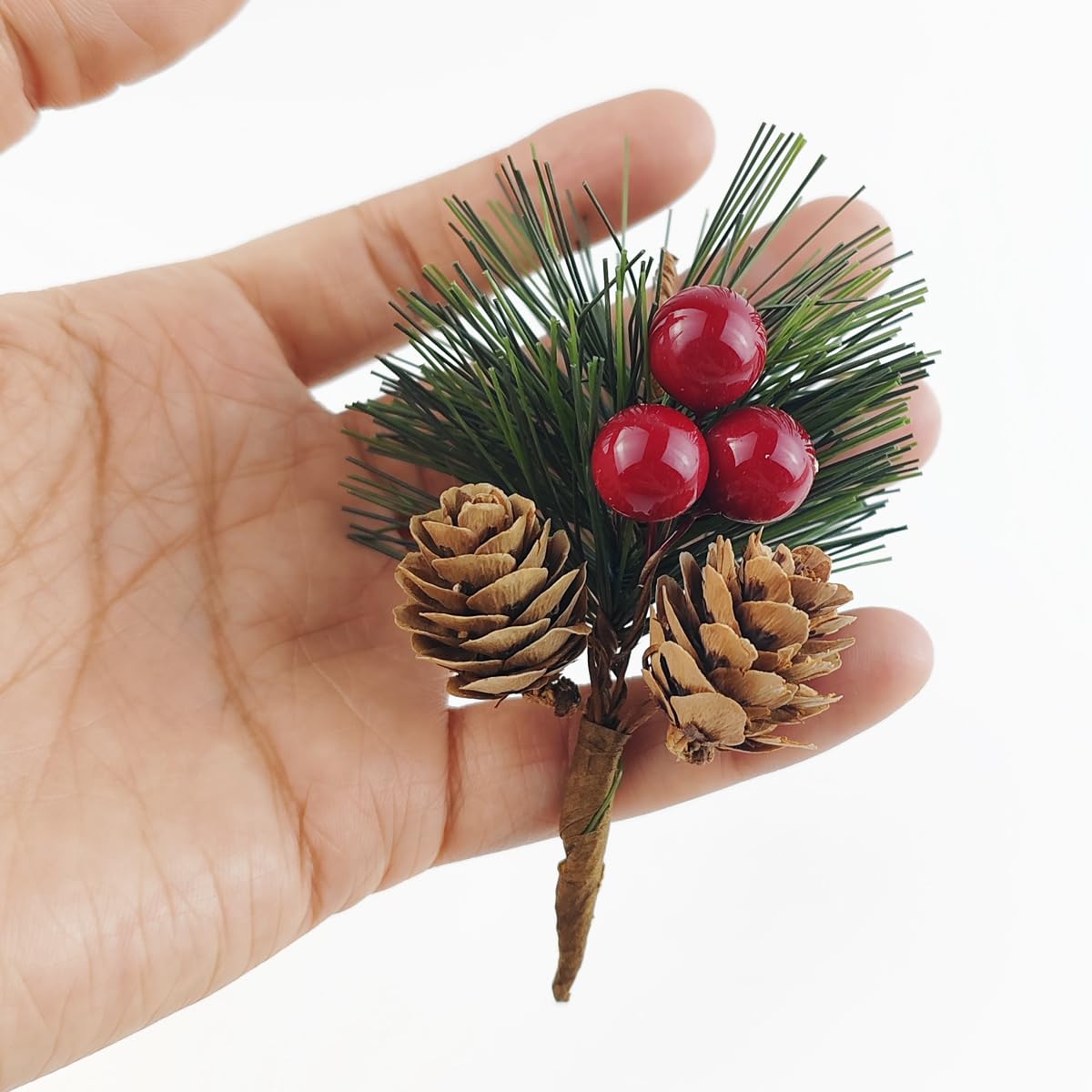 TIHOOD 25PCS Artificial Pine Picks, Pine Needles Branches with Red Berry Stems, Small Fake Berries Pinecones Branches for Crafts Christmas Tree DIY Garland Holiday Wreath