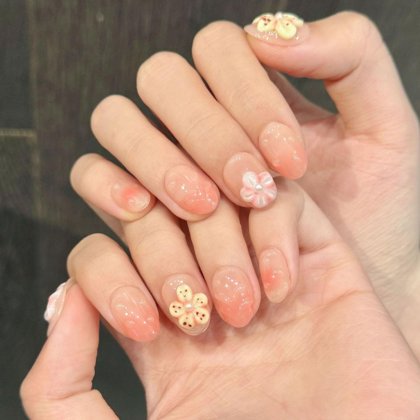 Extra Short Almond Press on Nails Gradient Fake Nails Full Cover Handmade Press on Nails Luxury 3D Flower Pearl Embossed Acrylic Nails Designs Muti-Layer Gel Stick on Nails for Women's Nails Kit (S)