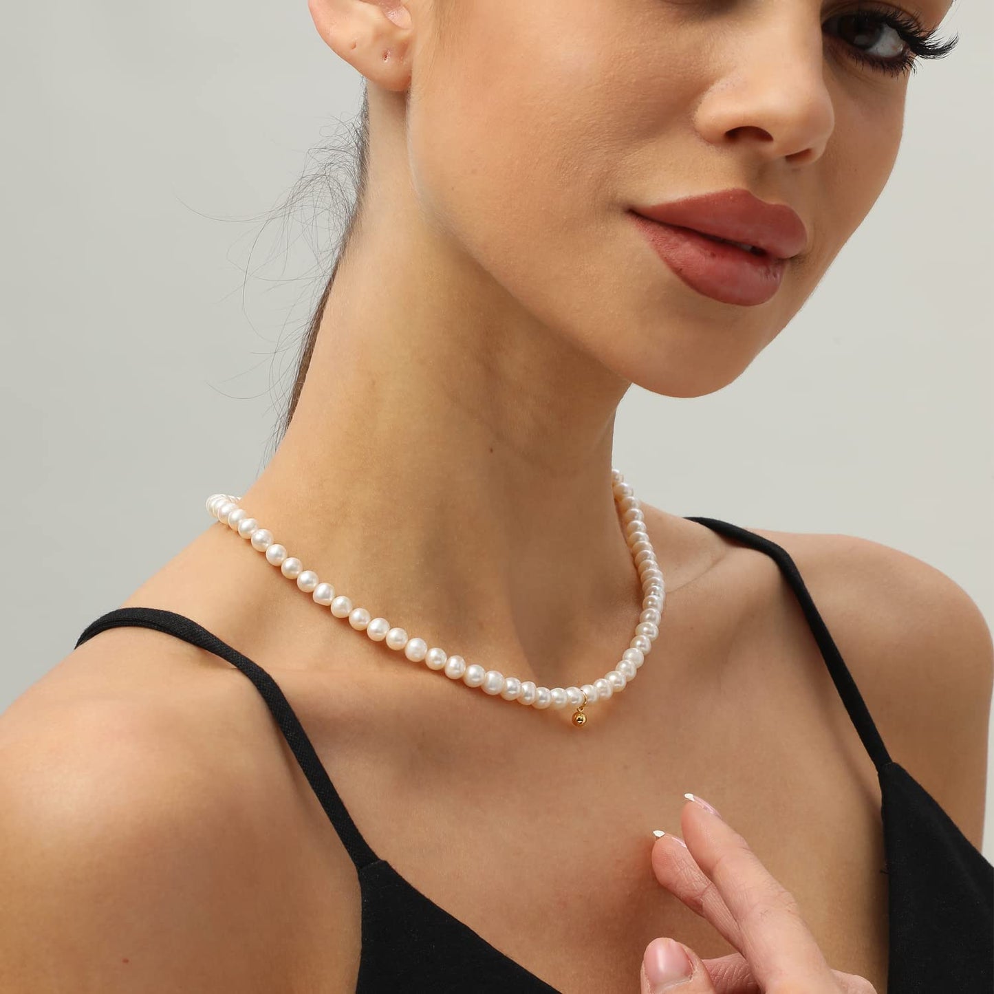 Round White Pearl Necklace for Women Men 6MM Pearl Choker Necklace