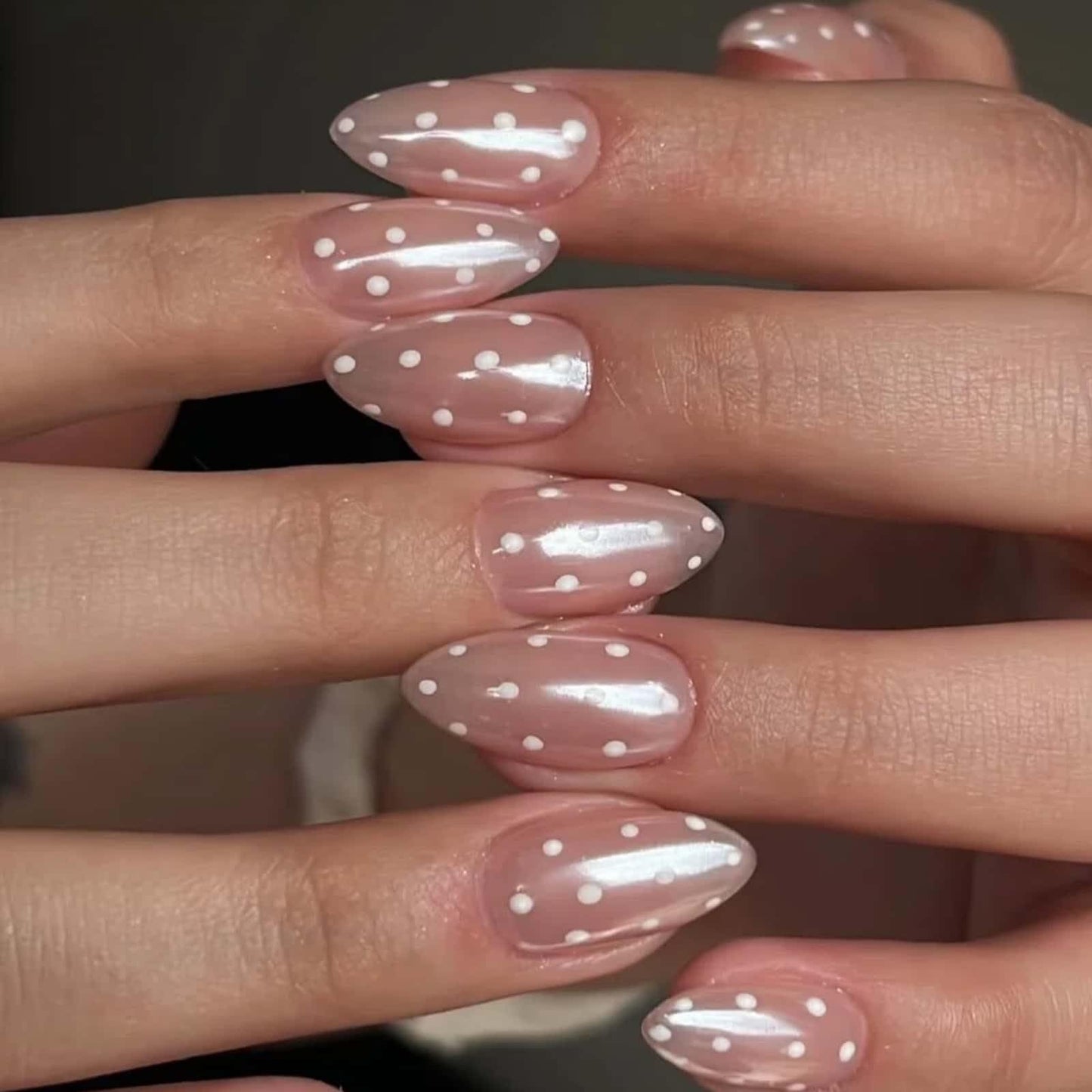 CLYHLTMZ Polka Dot Press On Nails Short Almond False Nails with White Dots Design Glue On Nails Glossy Acrylic Full Cover Stick on Nail for Women 24 Pcs Manicure Reusable Nail Sticky Tab Nail Decor