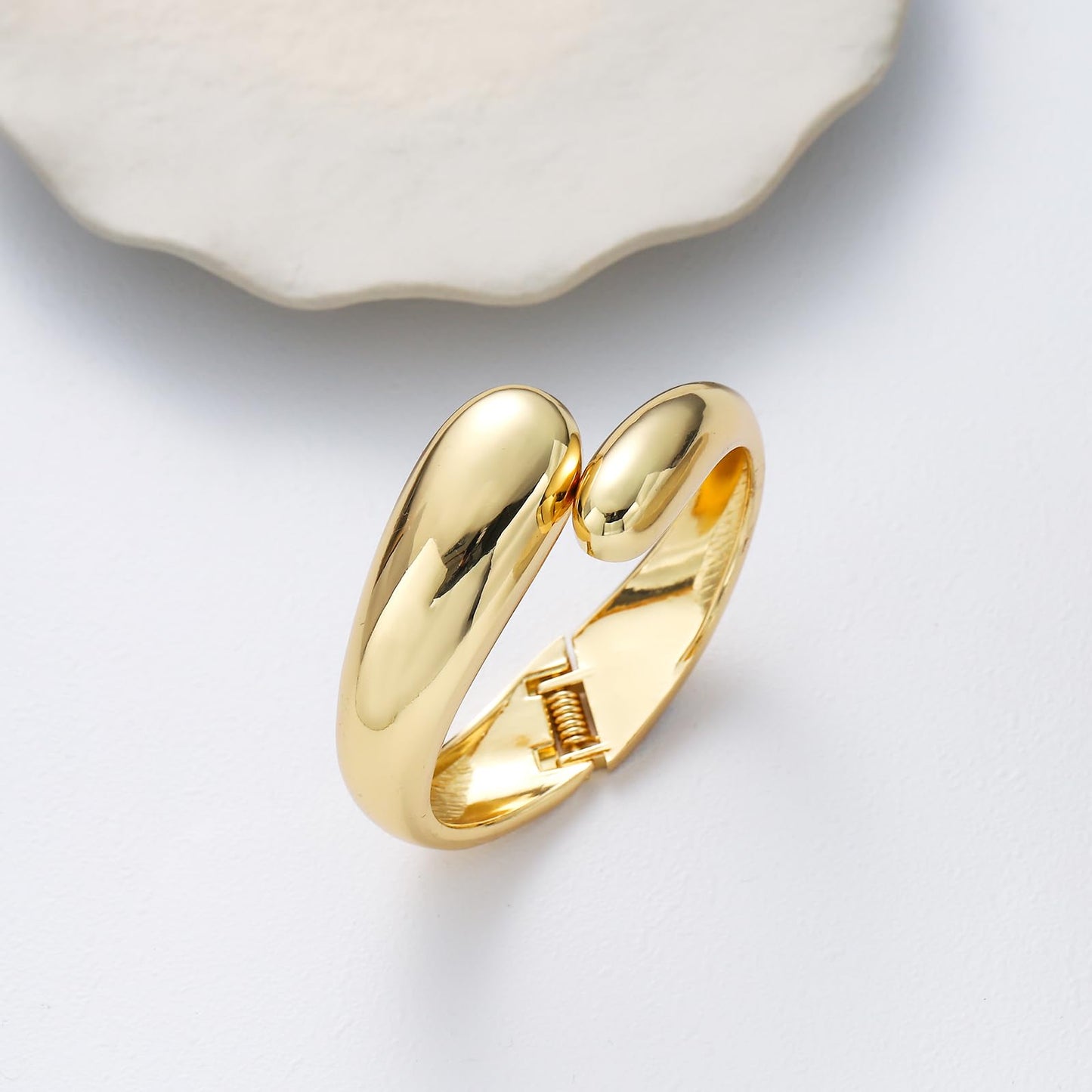 AYWFCBF 14K Gold Plated Bangle Bracelets for Women | 2-Pack Arm Cuff Bangles | Trendy Hinged Cuff Open Wide Chunky Gold Bracelet Stack Jewelry for Women