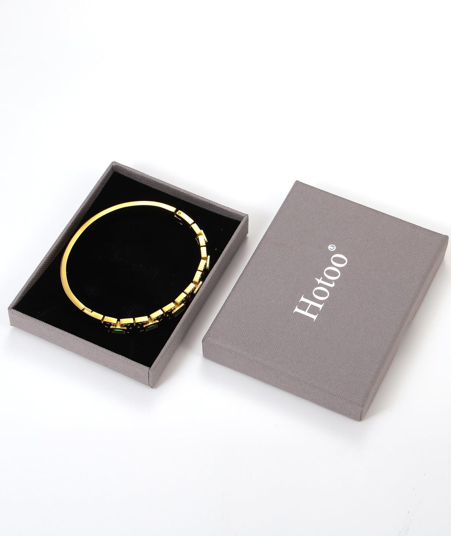 hotoo Vintage Gold Bangle Bracelets for Women Stackable Green Beaded Cuff Bracelet Christmas