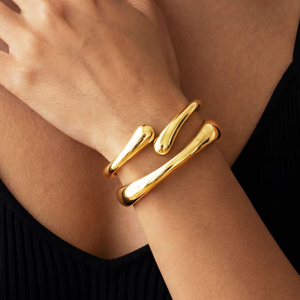 GORTIN Chunky Gold Bangle Bracelets for Women Gold Cuffs Bracelets Set Trendy Open Stackable Bracelet Jewelry (Gold-2PCS, One Size)