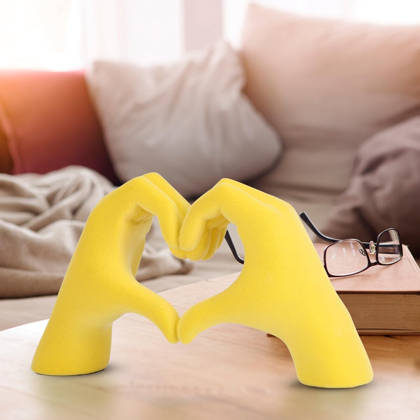 DOVDOV Yellow Heart Hand Sculpture, Heart Hand Statue Home Decor Aesthetics, Suitable for Bookshelf Console Table Office Entrance Decoration Bohemian Wedding Decoration and Small Ornaments.