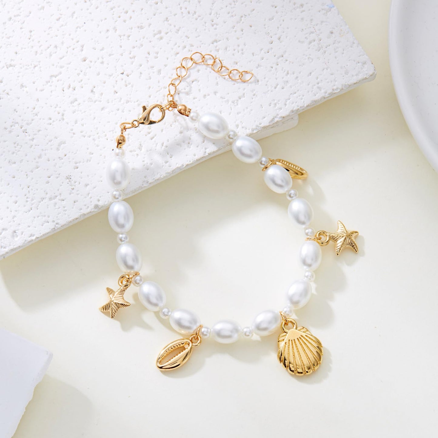 Qceasiy Shell Ankle Bracelet Set for Women, Gold Plated Boho Bead Adjustable Anklet, Hawaiian Beach Seashell Pearl Heart Starfish Conch Foot Jewelry Gifts (Pearl Shell(KC))