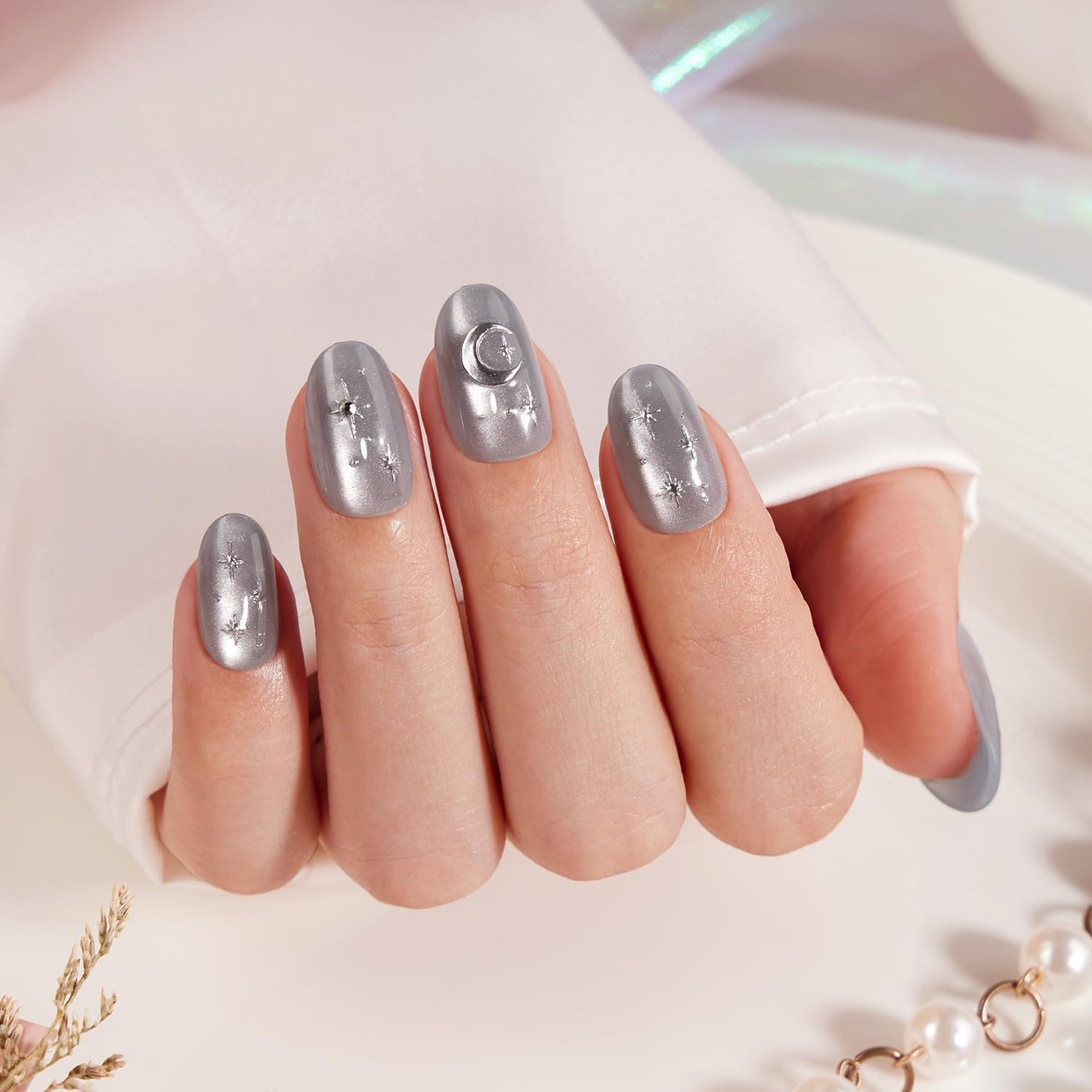 VSALON Oval Short Press on Nails, Silver Gray Star & Moon Summer Celestial Cat Eye Glossy 3D Art False Nails, Reusable Salon Quality Fake Nails Kit-32 PCS Nails in 16 Sizes with Glue & Cuticle Oil
