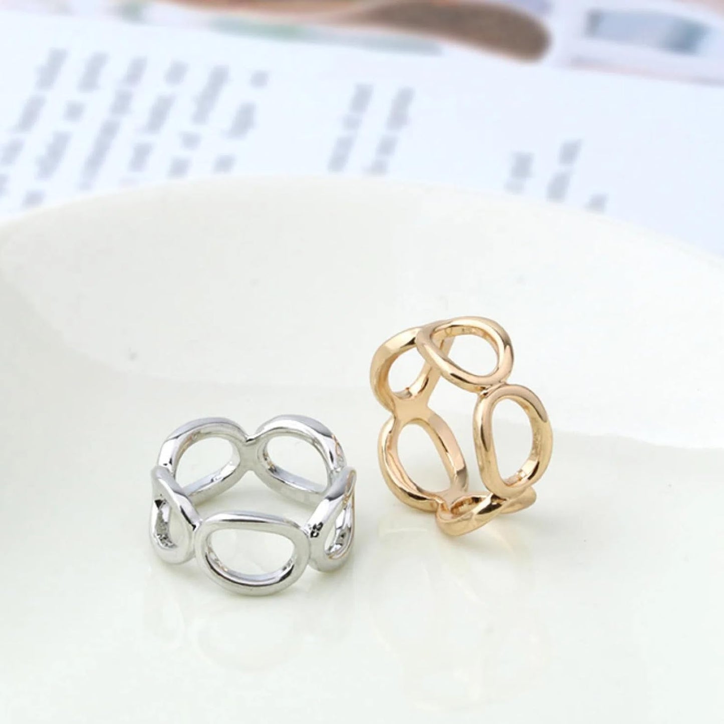 SYWDUDUCLT 2 Pcs Scarf Rings For Women,Scarf Shawl Buckle Ring, Gold/Silver
