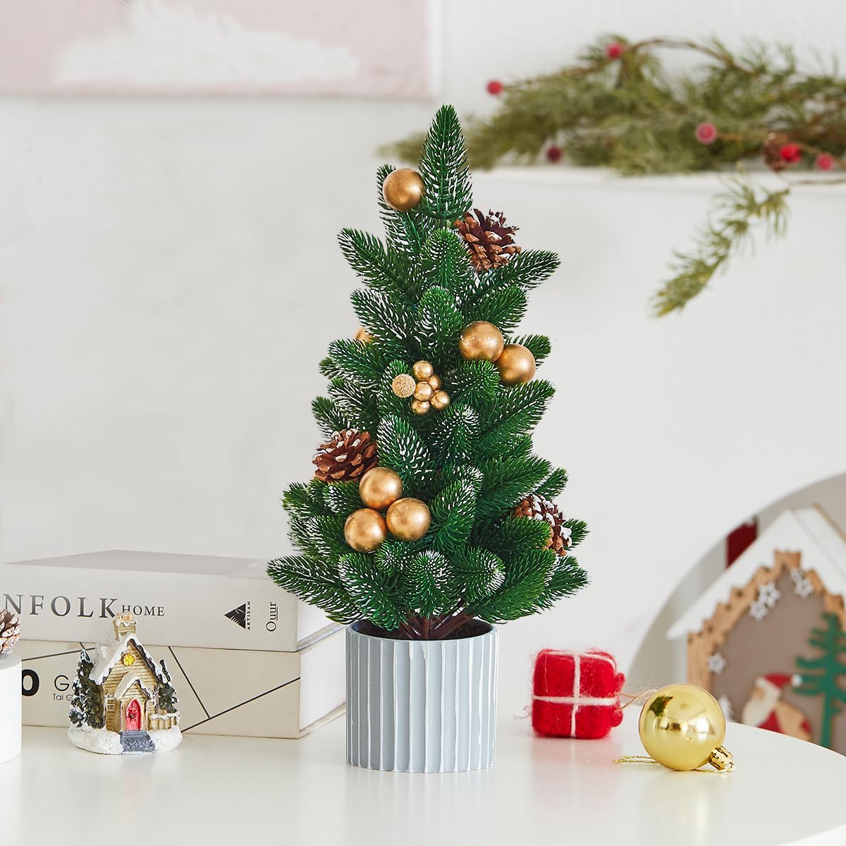 MYELLU Classic Small Christmas Tree Table Decor - Mini Tabletop Artificial Tree Indoor Christmas Holiday Centerpiece for Desktop Home Office Bedroom Decor Gift(Gold Pine)