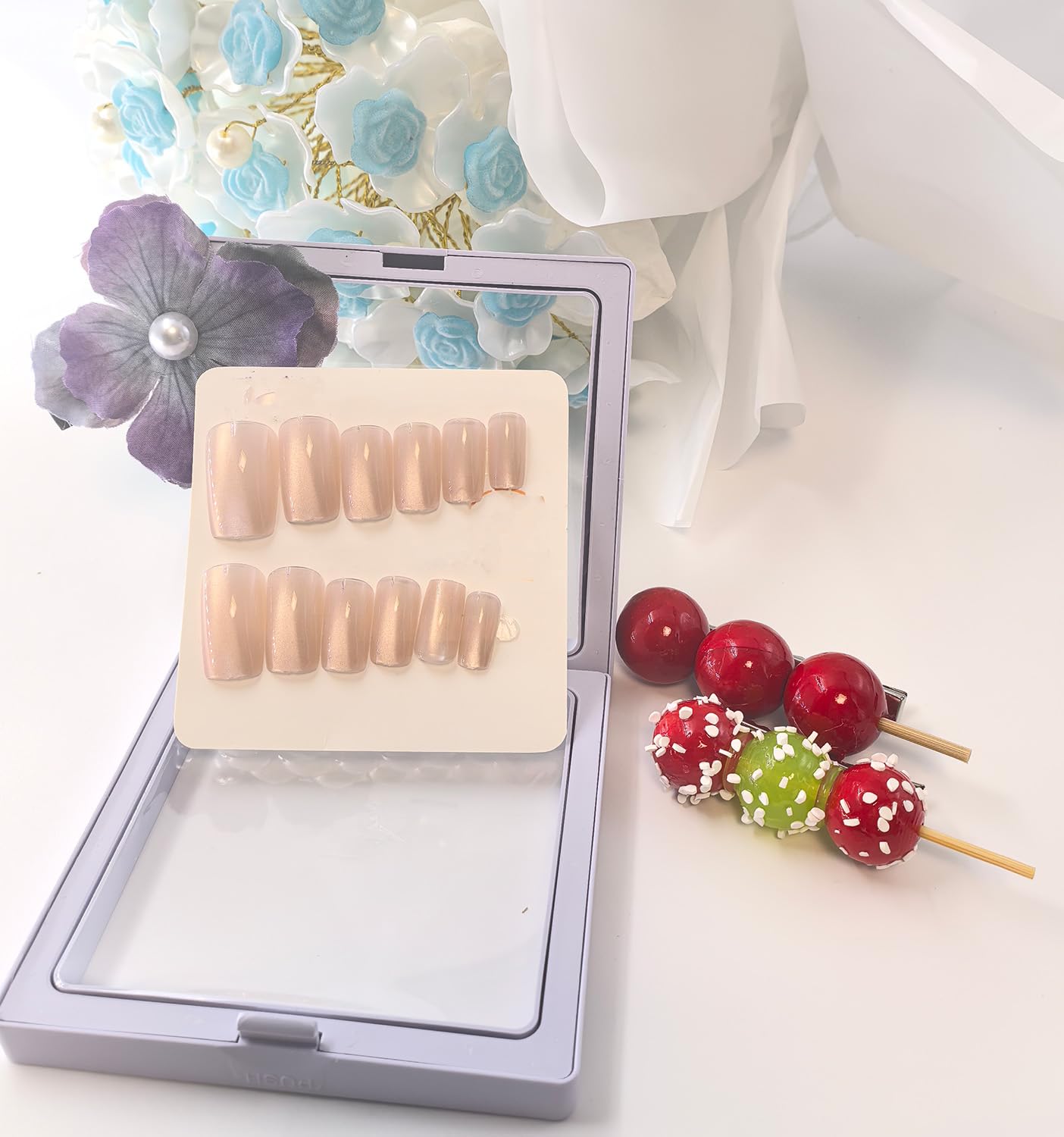 YOYfinee 24Pcs Press on Nails Medium—Short Square Fake Nails Magnetic Cat's Eye Nails. Nude pink (10)