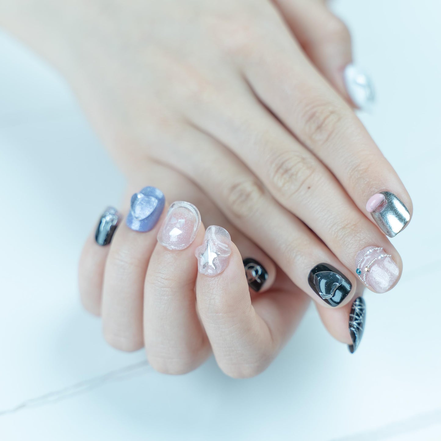 Sun&Beam Nails Handmade Press-on Short Squoval Round Silver Purple Black White Glitter Cartoon 3D Design Fashion False Nail Tips 10 Pcs Set (#168 M)