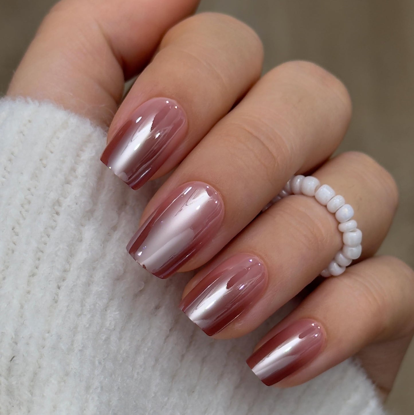 CurvLife Press on Nails Short Square Acrylic Fake Nails with Apricot Design Full Cover False Nails Glossy Nude Glue on Nails Artificial Stick on Nails for Women (Brown Pearl)