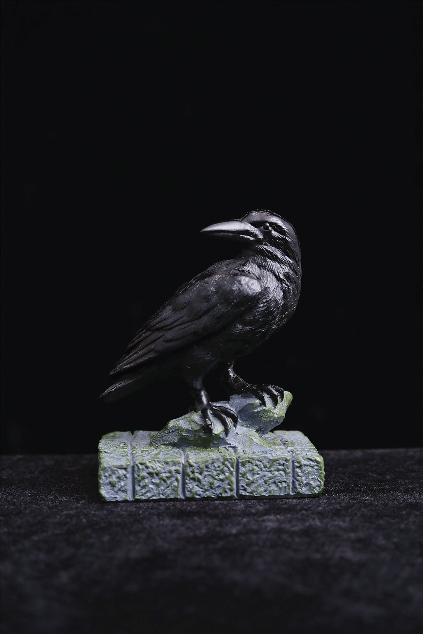 EASCHEER Raven On Rock Statue 3" Gothic Crow Scavenger Bird Decor Figurine