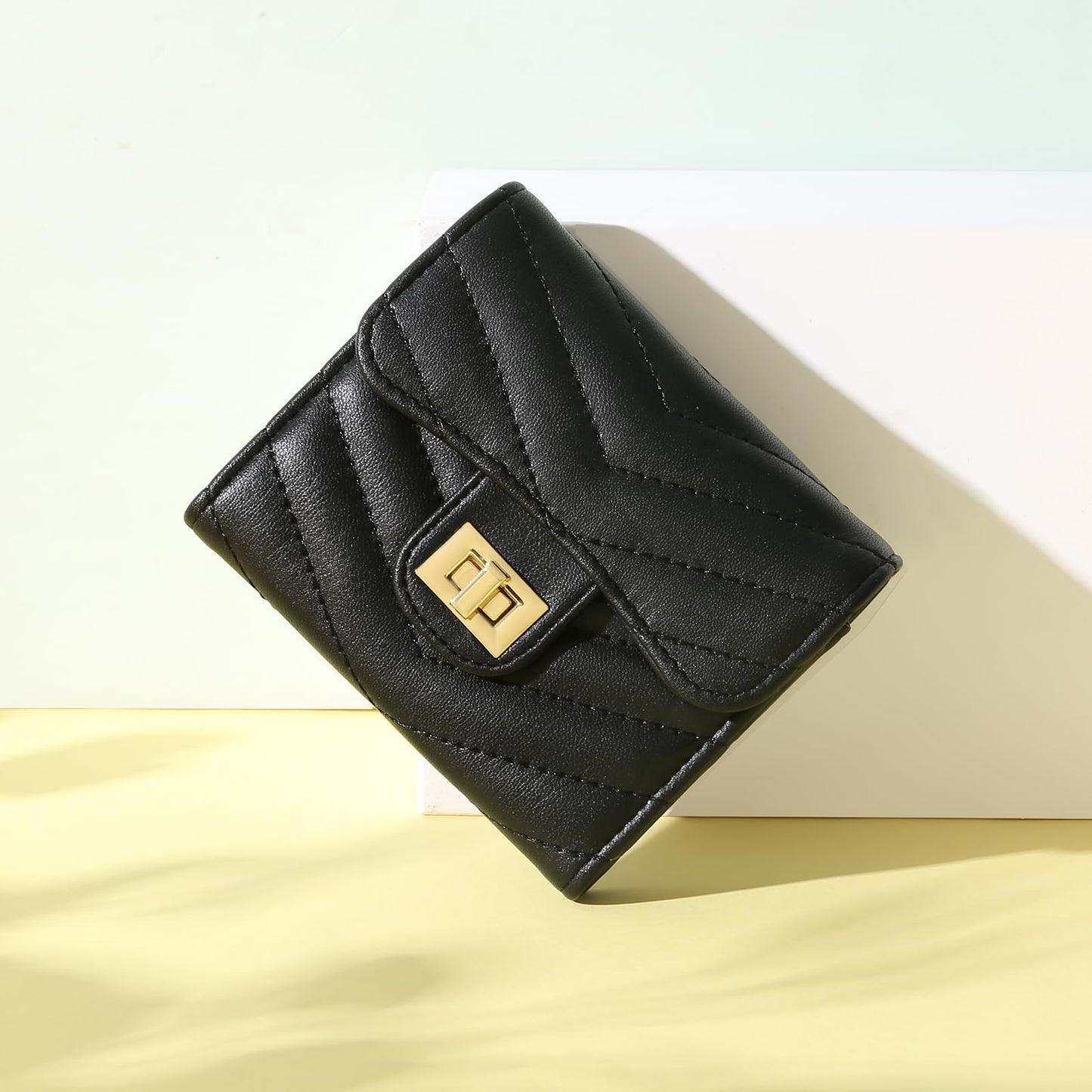 BVEOGMRO Small Wallet Women Vegan Leather Card Holder Ladies Wallets Purse with 6 Card Slots Zipper Pocket