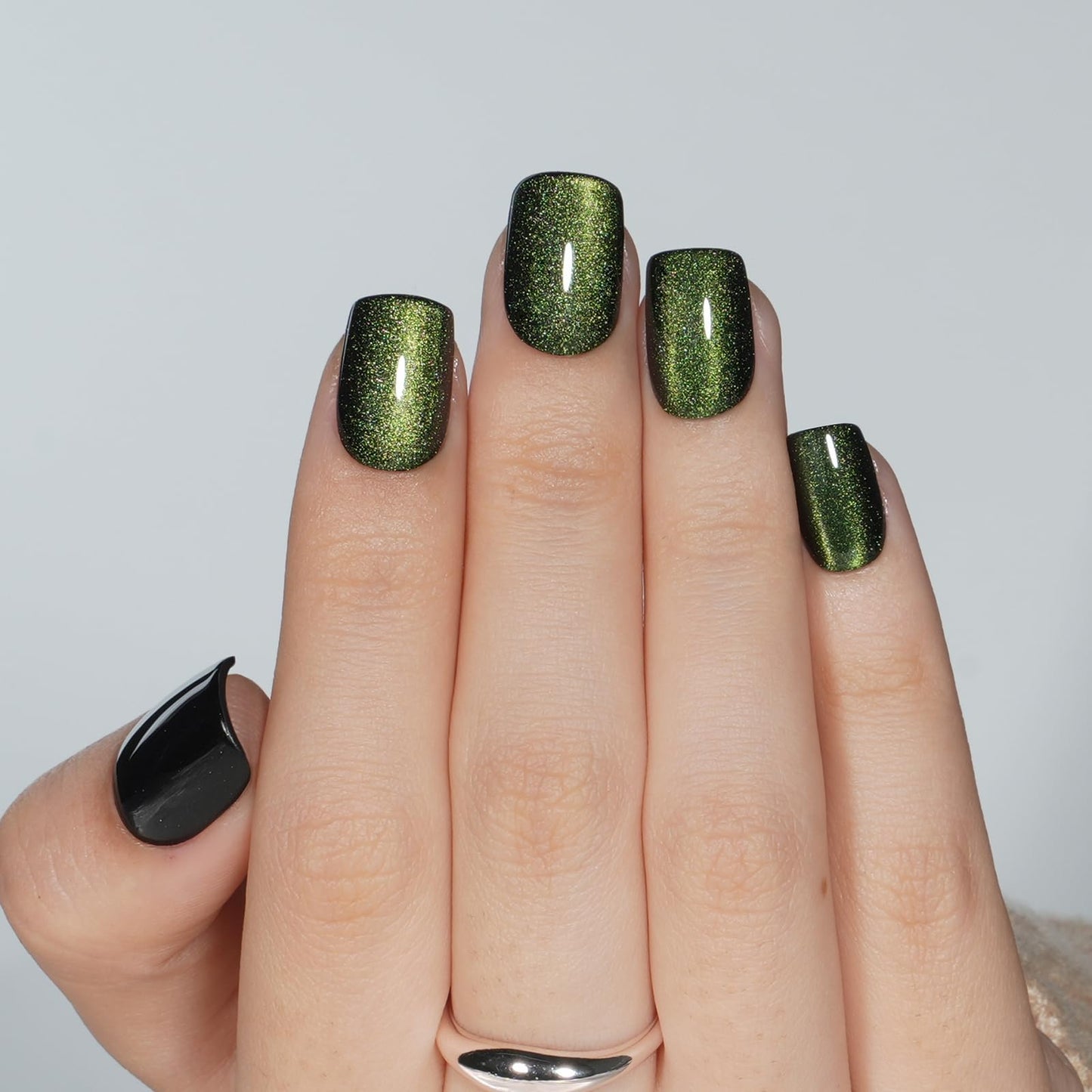 Green Cat Eye Press On Nails - Short Square Emerald Green Nails Press ons for Women, Reusable Glossy Fake Nails Kit with Glue, 30 Pieces in 15 Sizes