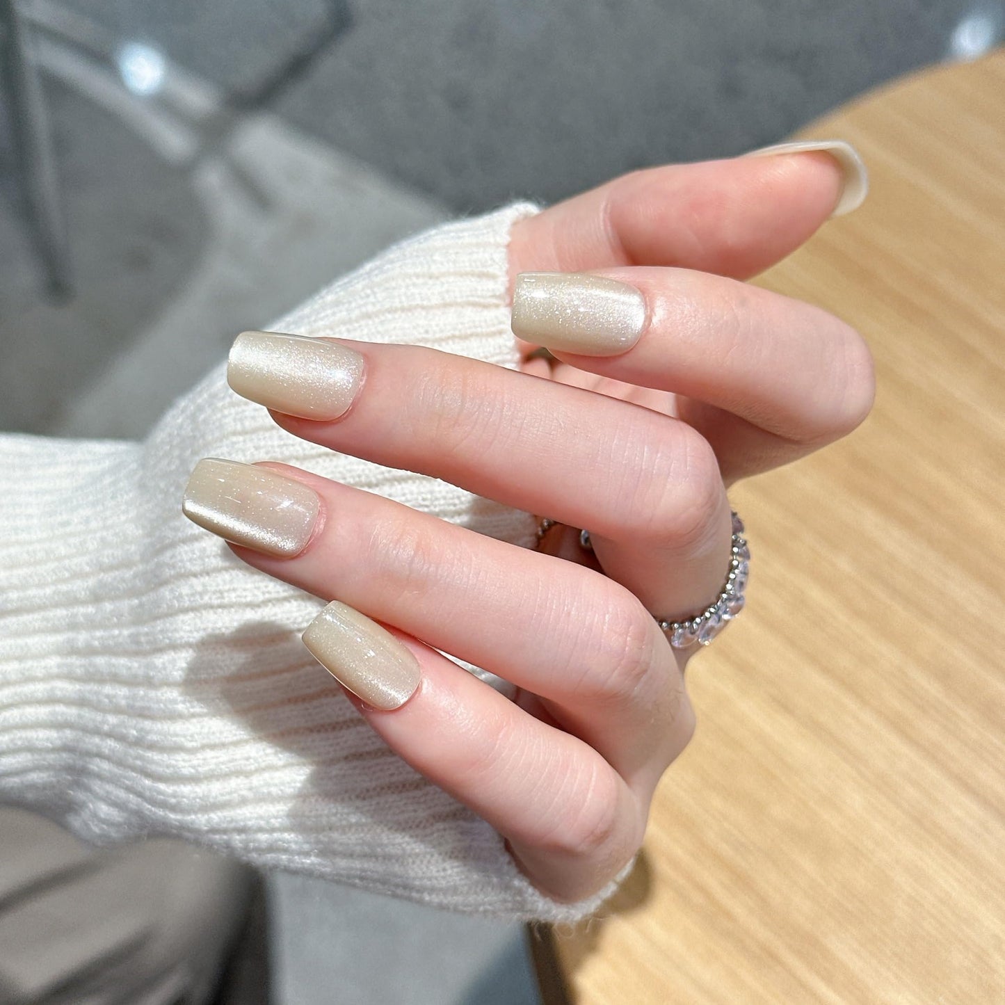 Yellow Press on Nails Short Square Fake Nails Shiny Glitter Acrylic Nails Glossy Cat Eye False Nails Press on Full Cover Gel Glue on Nails White Stick on Nails for Squoval Manicure 30Pcs