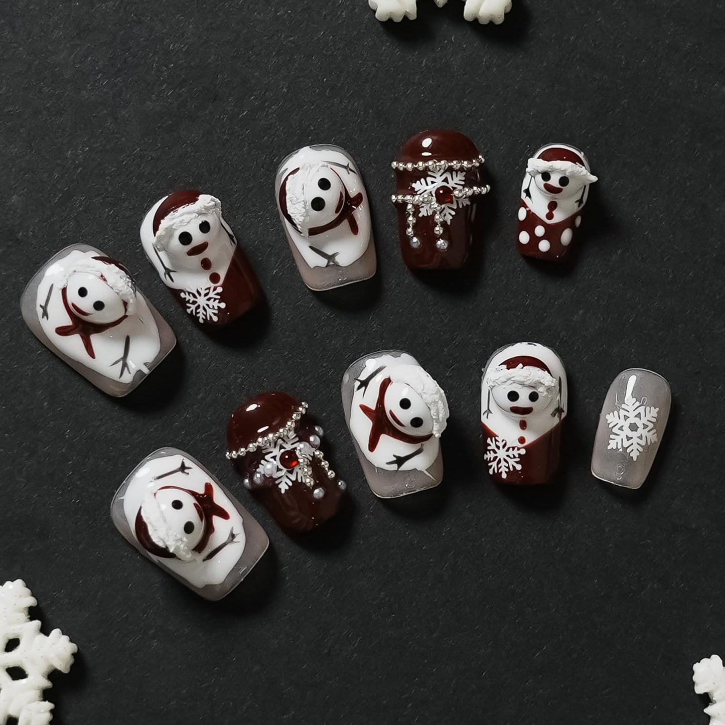 Tesytto Press on Nails Short Coffin - Red & White 3D Cute Cartoon Kawaii Character Fake Nails, Handmade Reusable Multi-Layer Gel False Nails (Squeeze Snowman, S)
