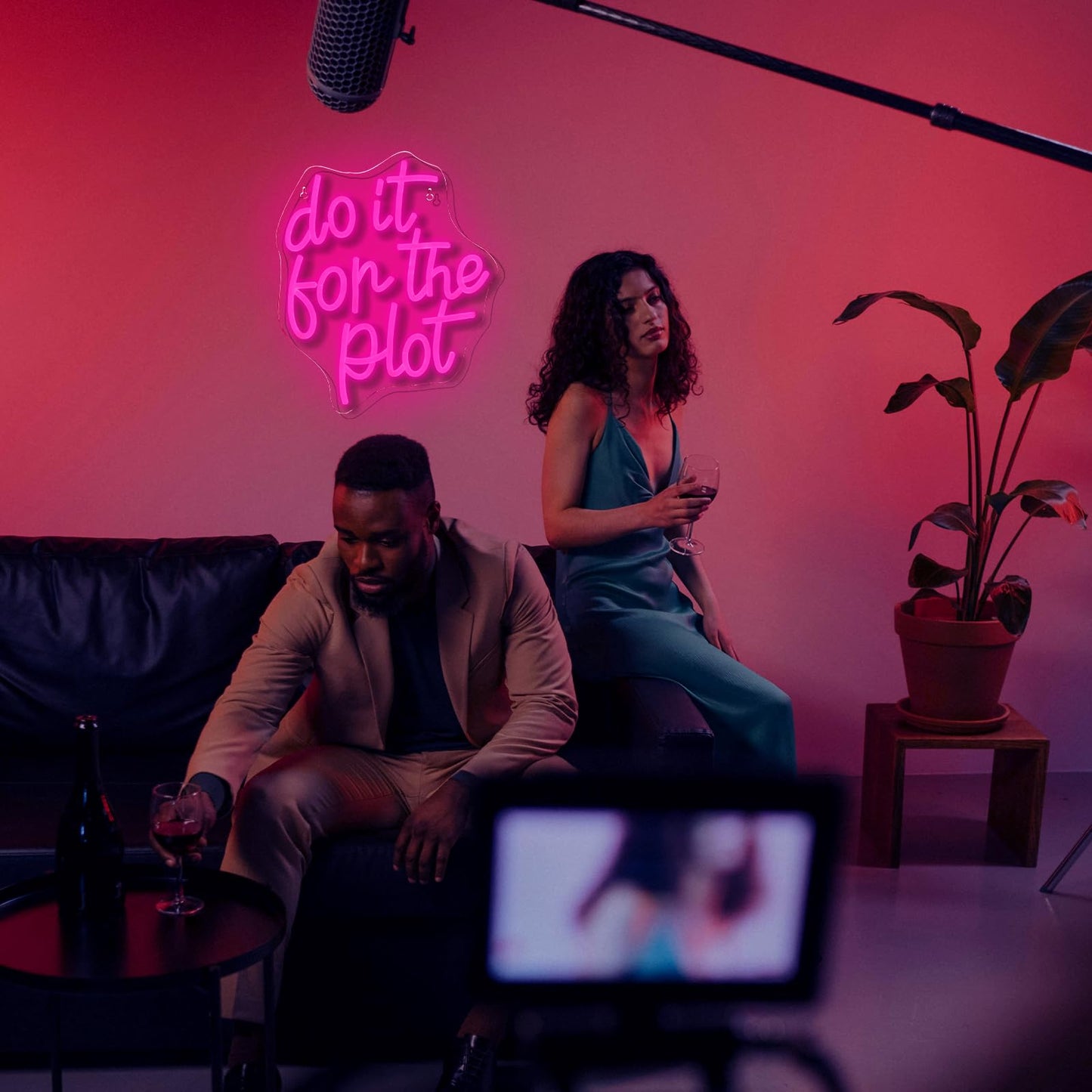 Do It for Plot Neon Light Dimmable LED Neon Sign for Wall Decor USB Powered Light Up Signs Pink LED Light for Drama Lover Party Gift Bedroom Movie Night