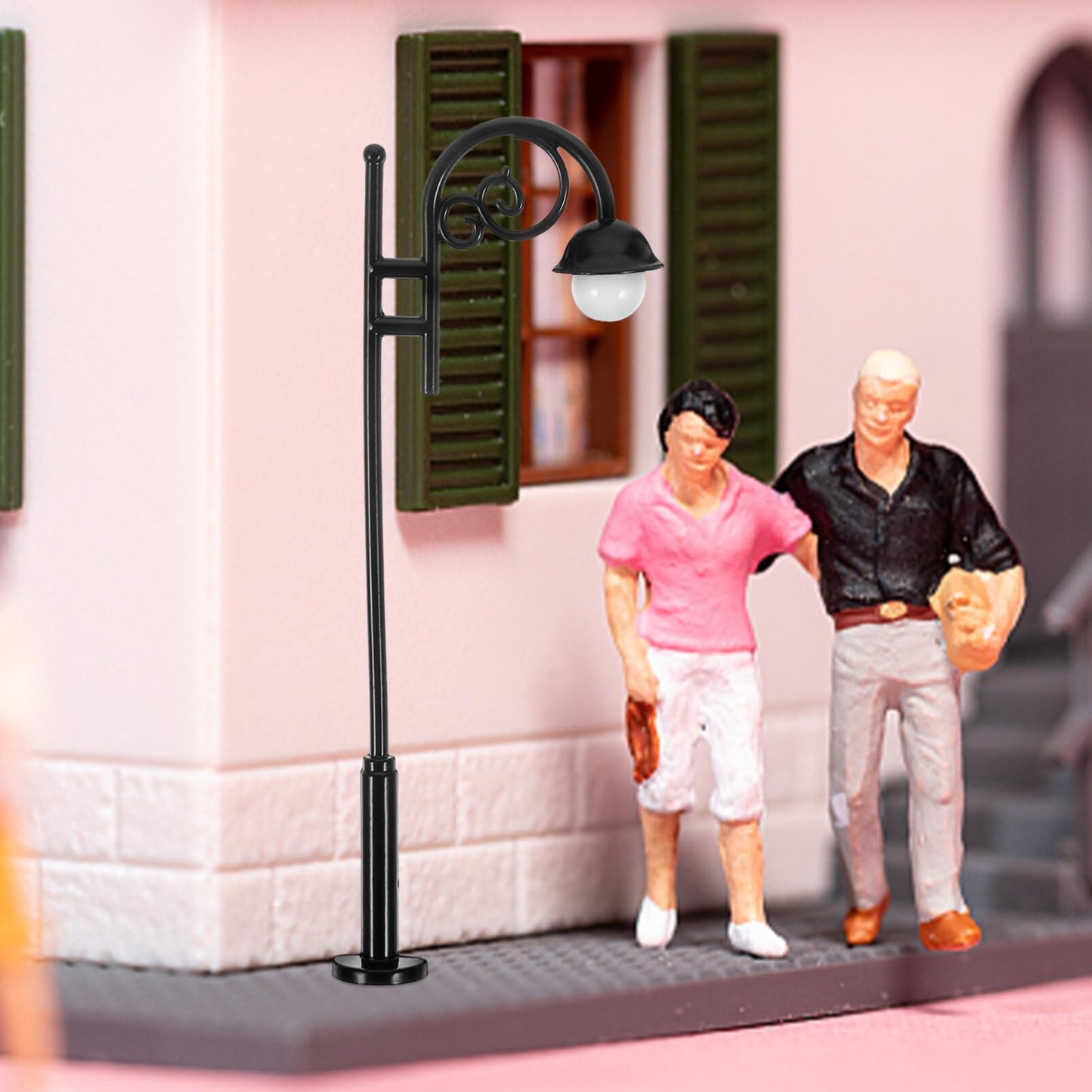 Toyvian 2pcs Miniature Street Lights Dollhouse Street Lamps Mini House Post Lights Model Railway Train Lamp Props Tiny Pathway Lantern for Micro Landscape Decorations