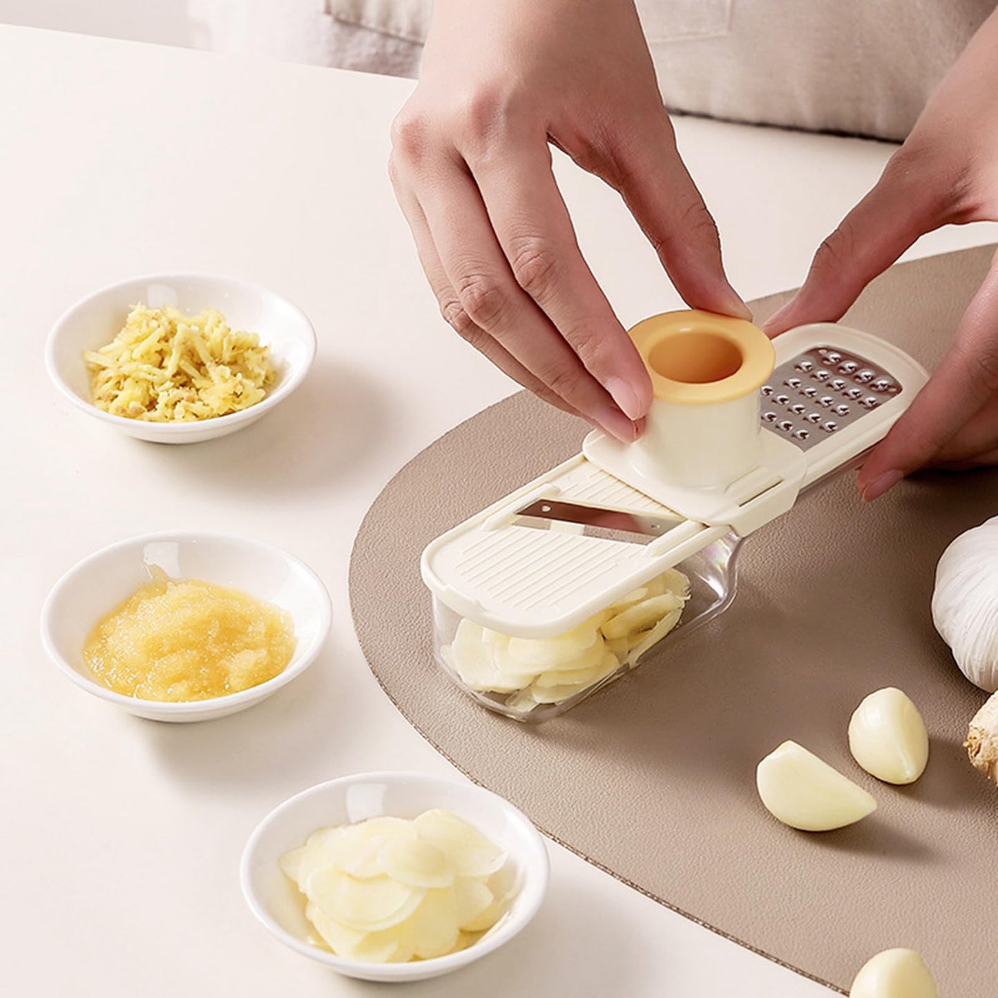 Bothyi Ginger Garlic Grater Ginger Garlic Grinding Cooking With Container Multi Purpose Slicer Easy Grip Manual Kitchen Tool for Baking, Beige White
