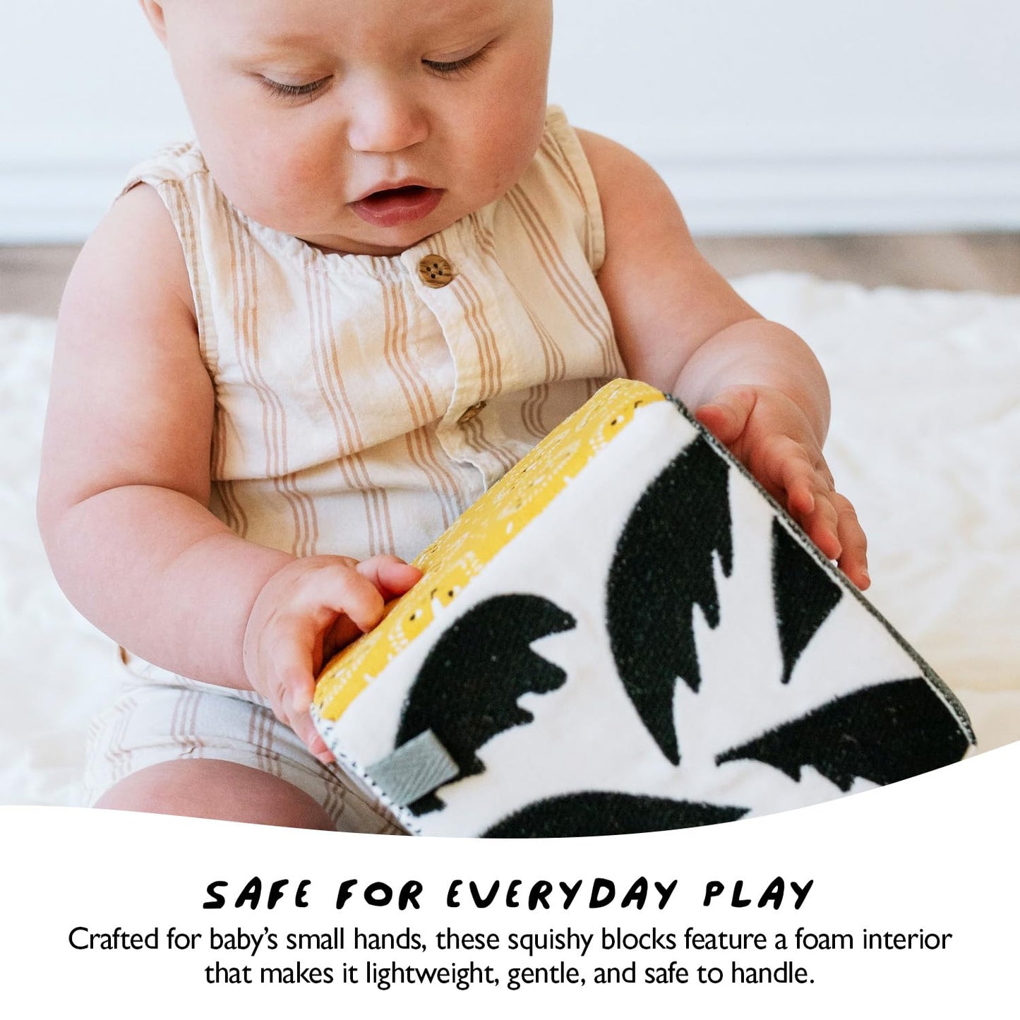 Wee Gallery Soft Block, Baby Sensory Toy with High-Contrast Graphics, Organic Soft Fabric Soft Blocks, Crinkle Flap and Textures, Tummy Time Activity for Babies and Toddlers - Jungle